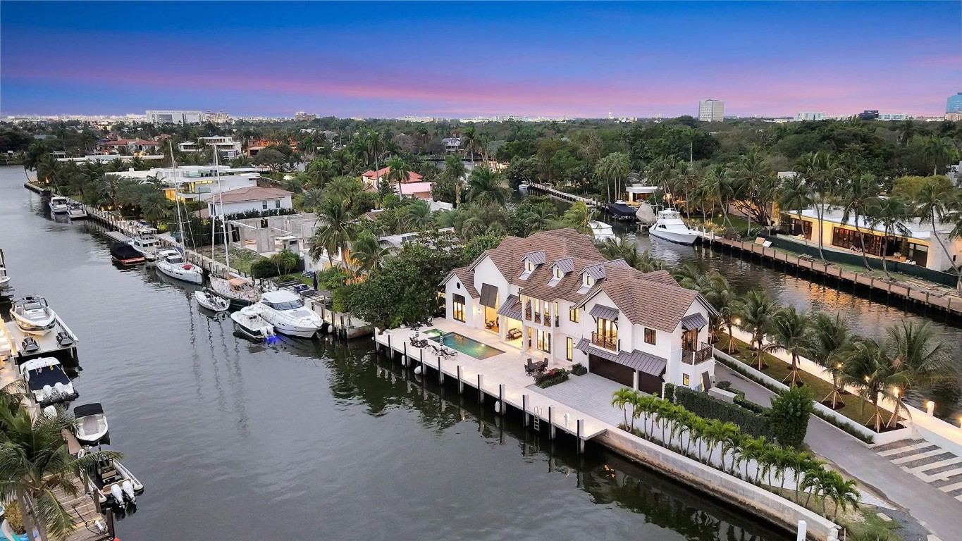 400 Mola Fort Lauderdale, FL 33301