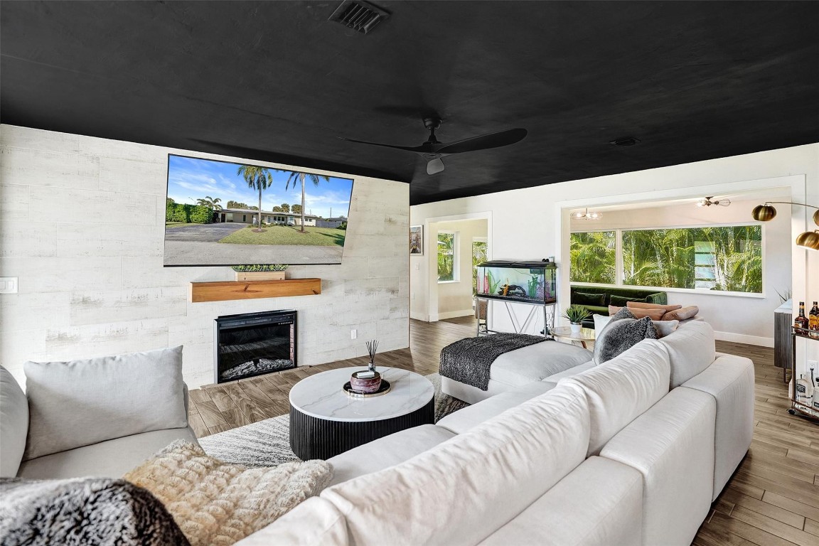 401 NE 49th Fort Lauderdale, FL 33334