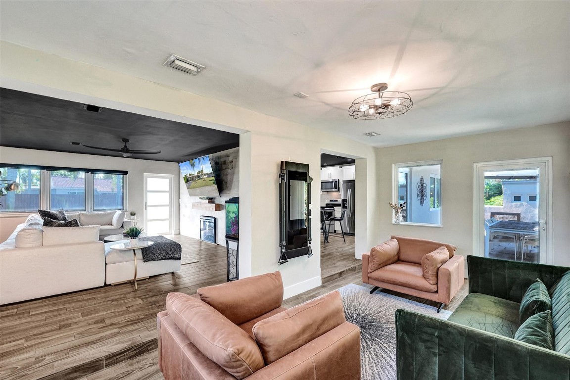 401 NE 49th Fort Lauderdale, FL 33334