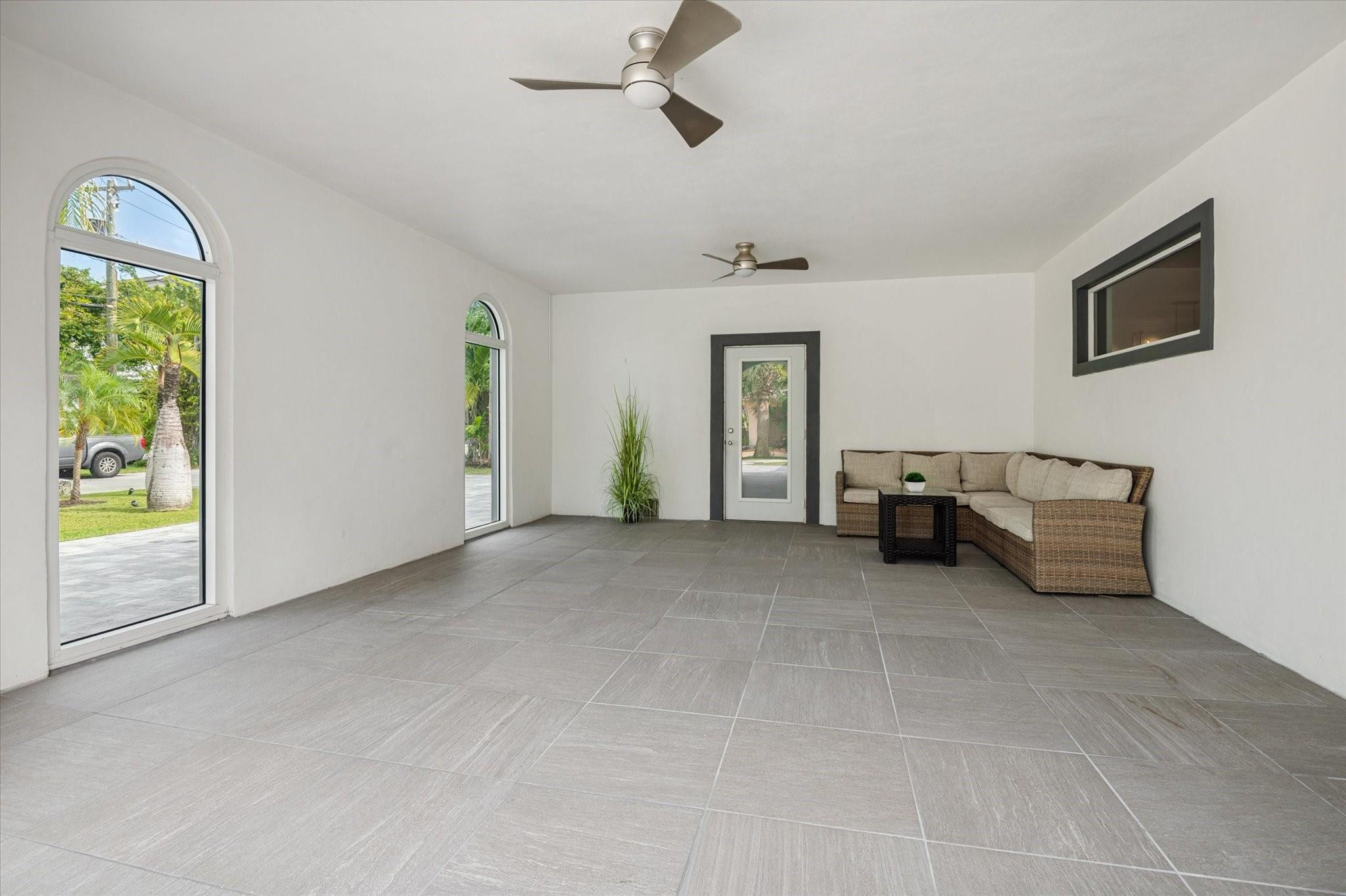 2540 Mercedes Fort Lauderdale, FL 33316