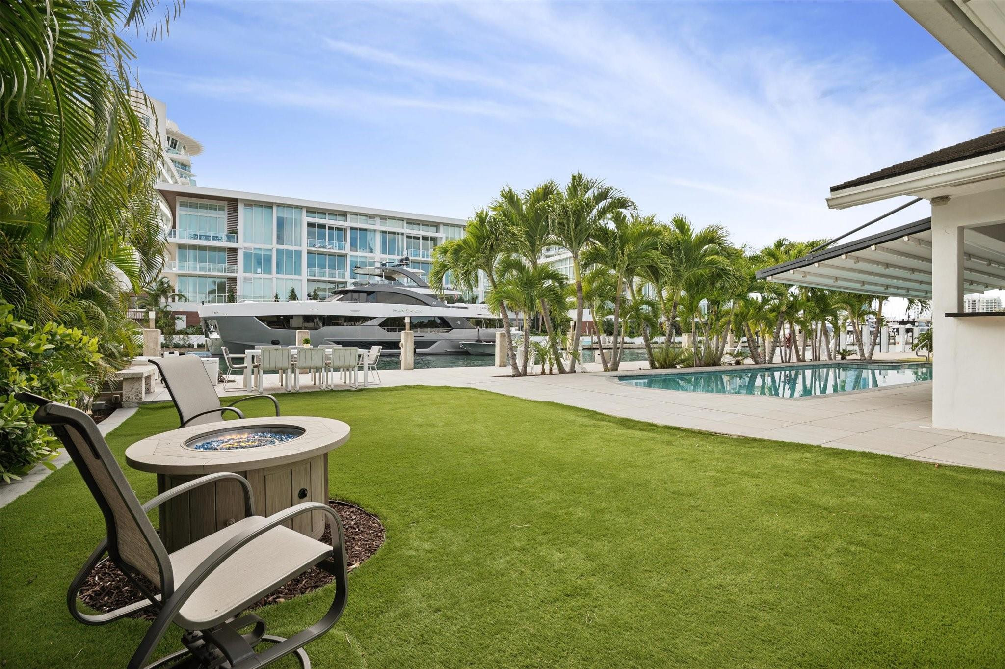 2540 Mercedes Fort Lauderdale, FL 33316