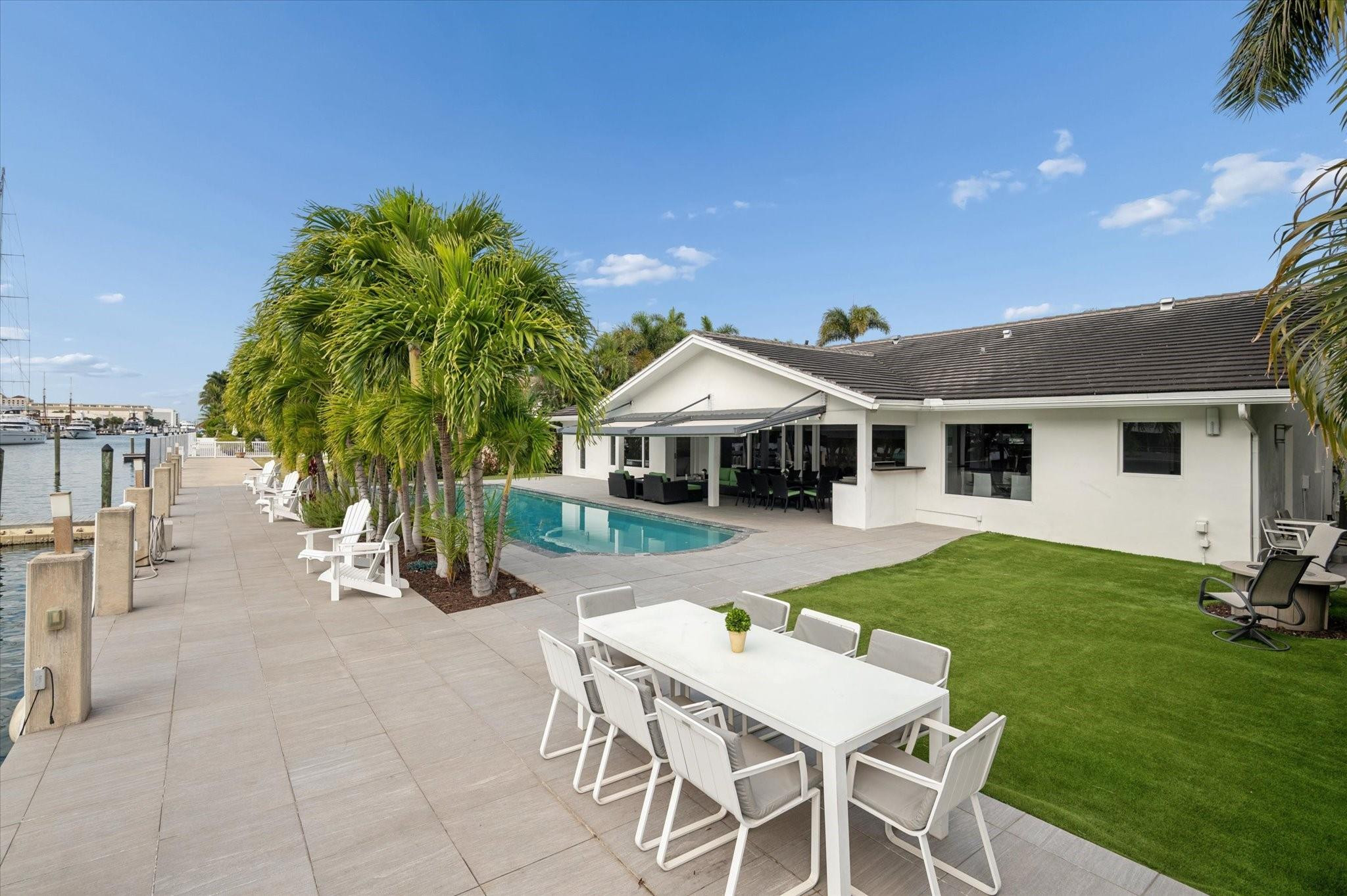 2540 Mercedes Fort Lauderdale, FL 33316