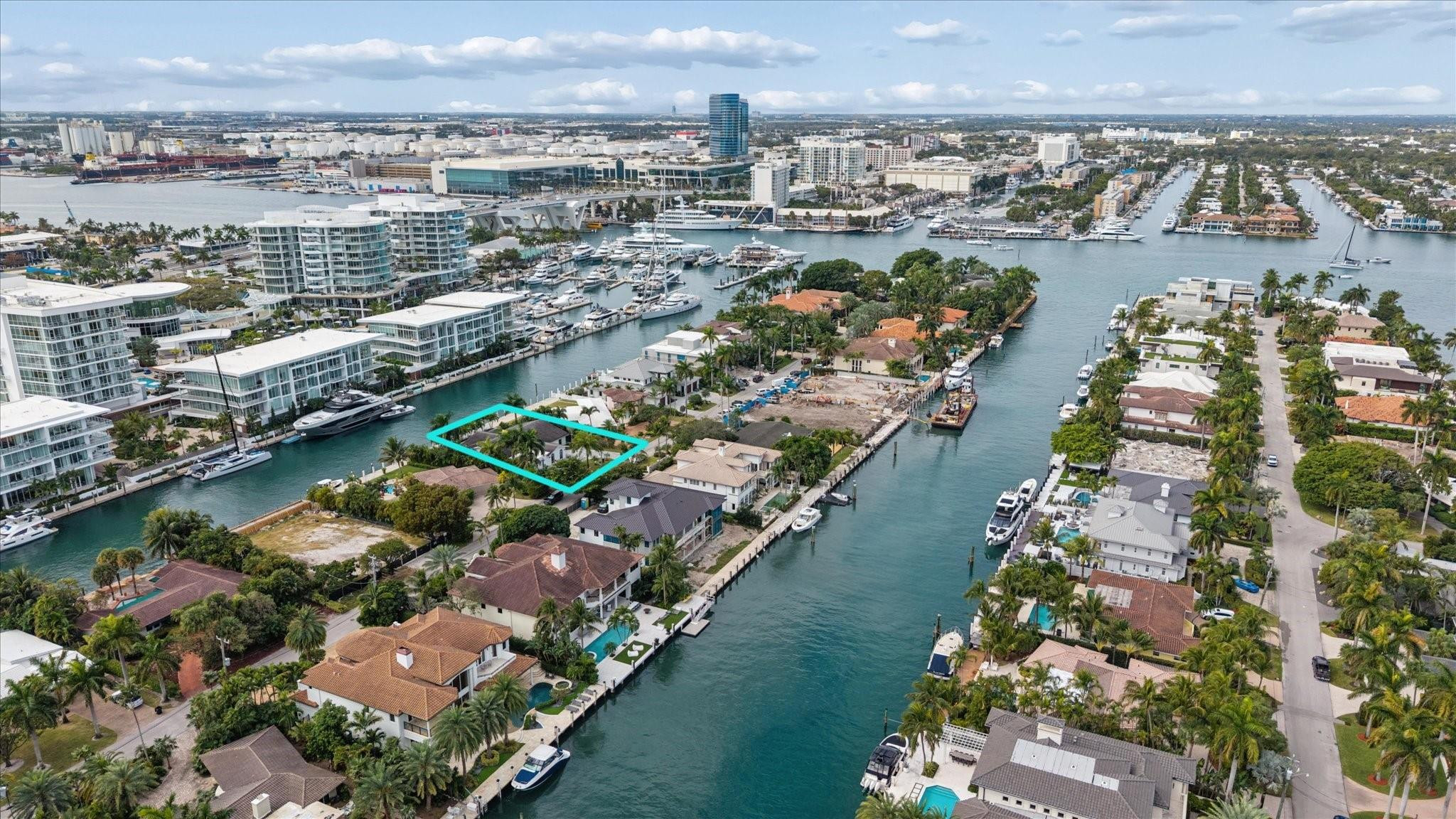 2540 Mercedes Fort Lauderdale, FL 33316