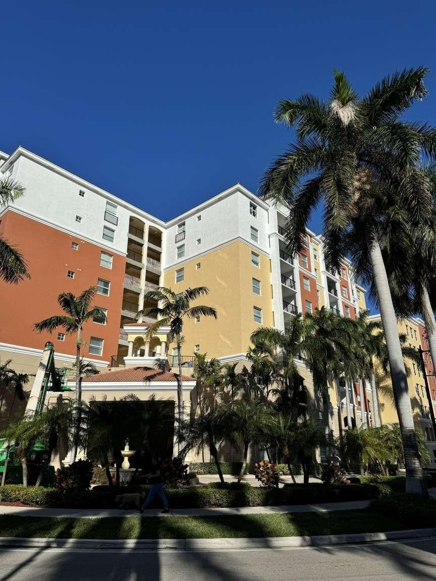 image Porto Bellagio Condo1