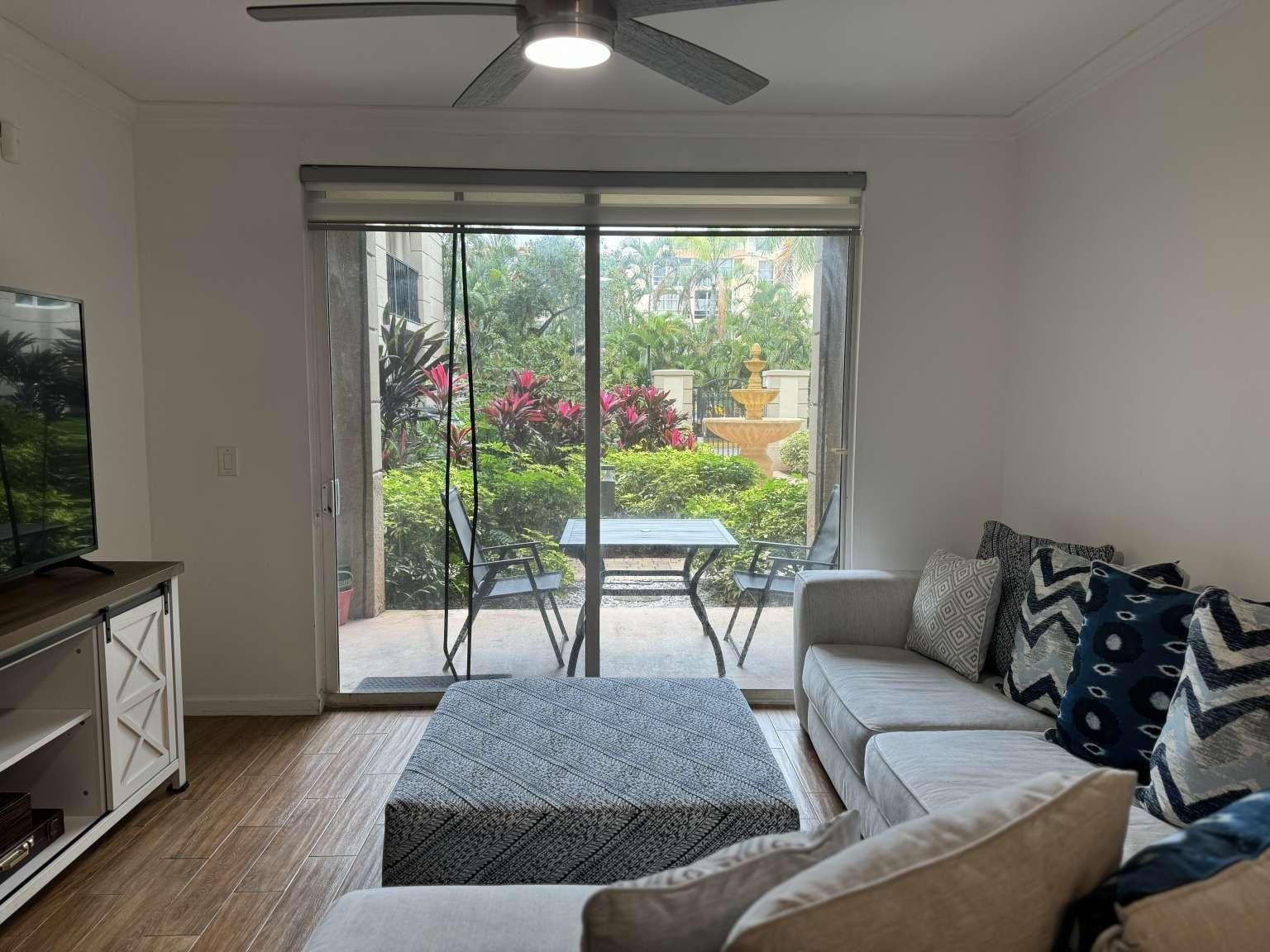 image Porto Bellagio Condo2