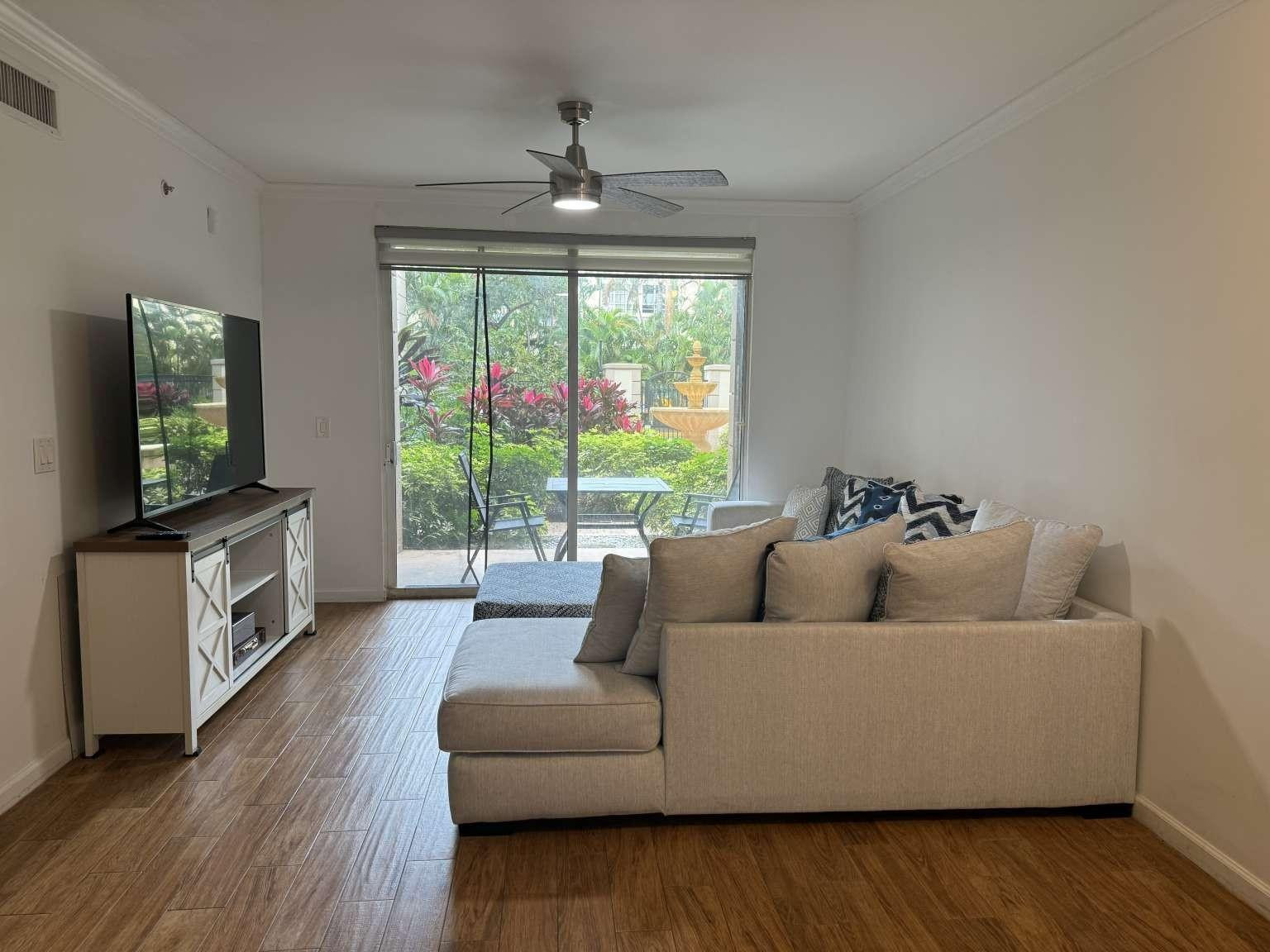 image Porto Bellagio Condo3