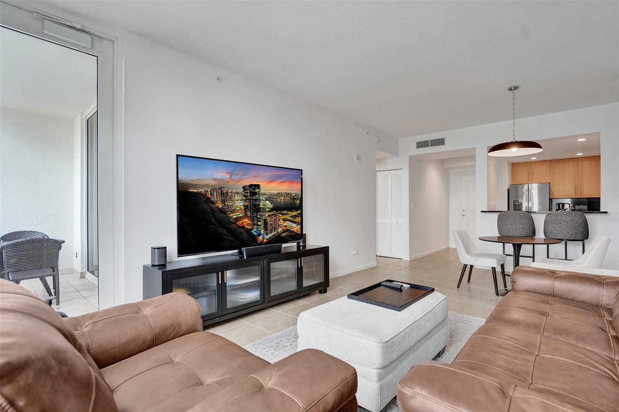 511 SE 5th #1415 Fort Lauderdale, FL 33301