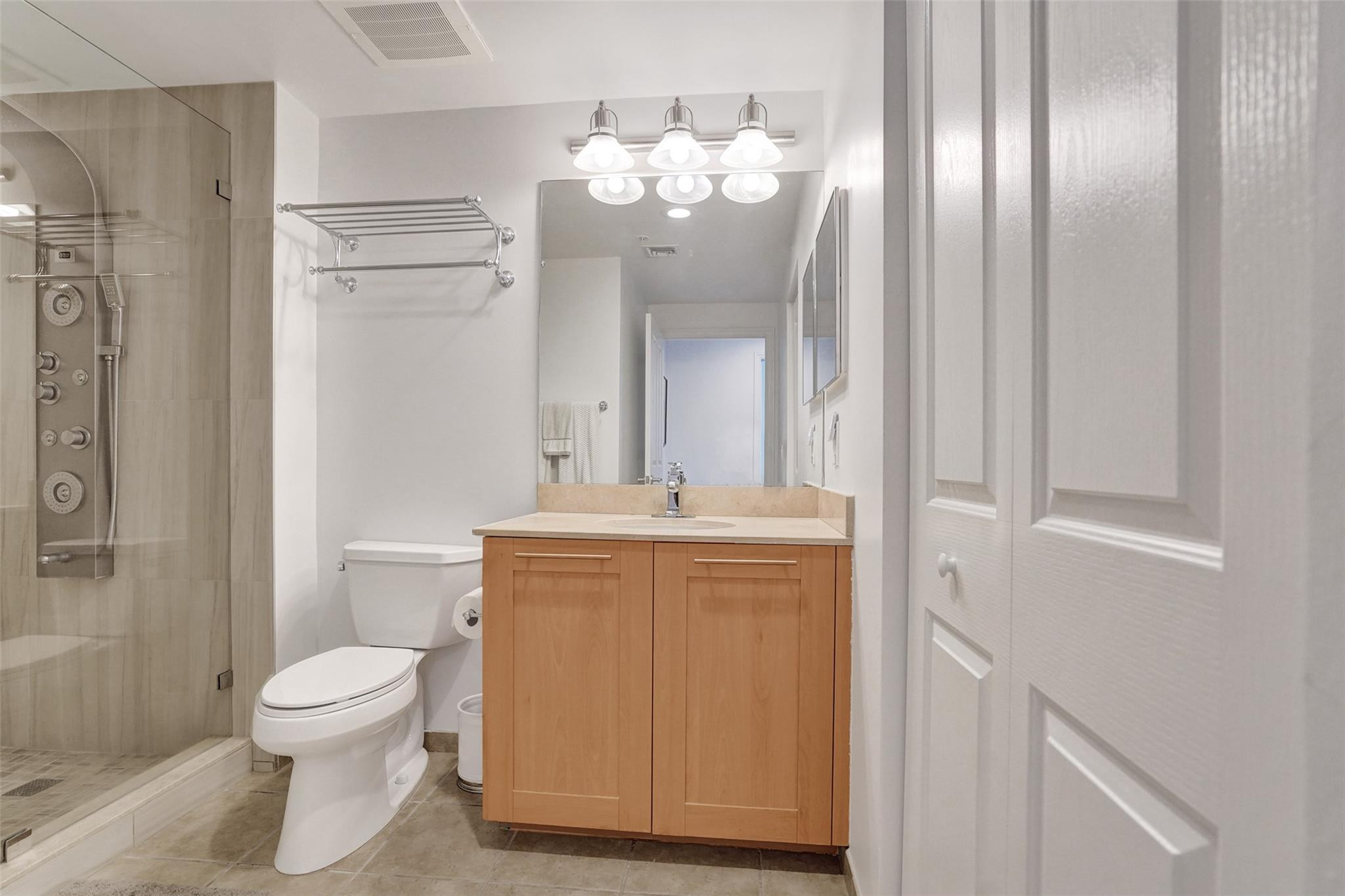 511 SE 5th #1415 Fort Lauderdale, FL 33301