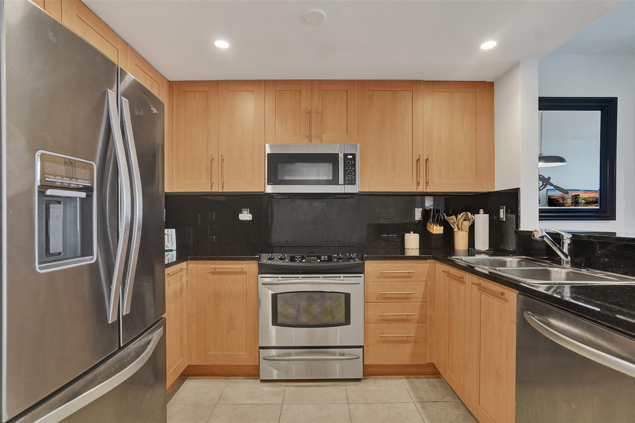 511 SE 5th #1415 Fort Lauderdale, FL 33301