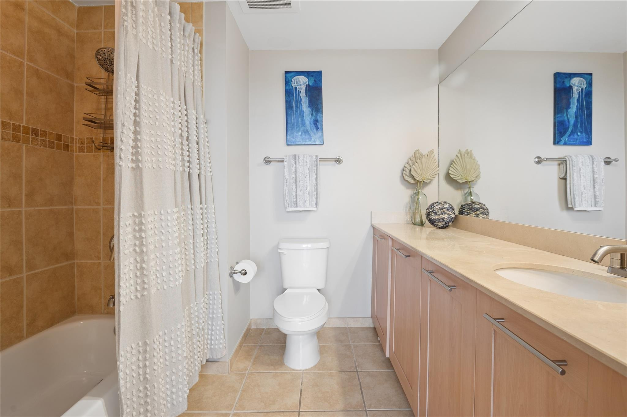 511 SE 5th #1108 Fort Lauderdale, FL 33301