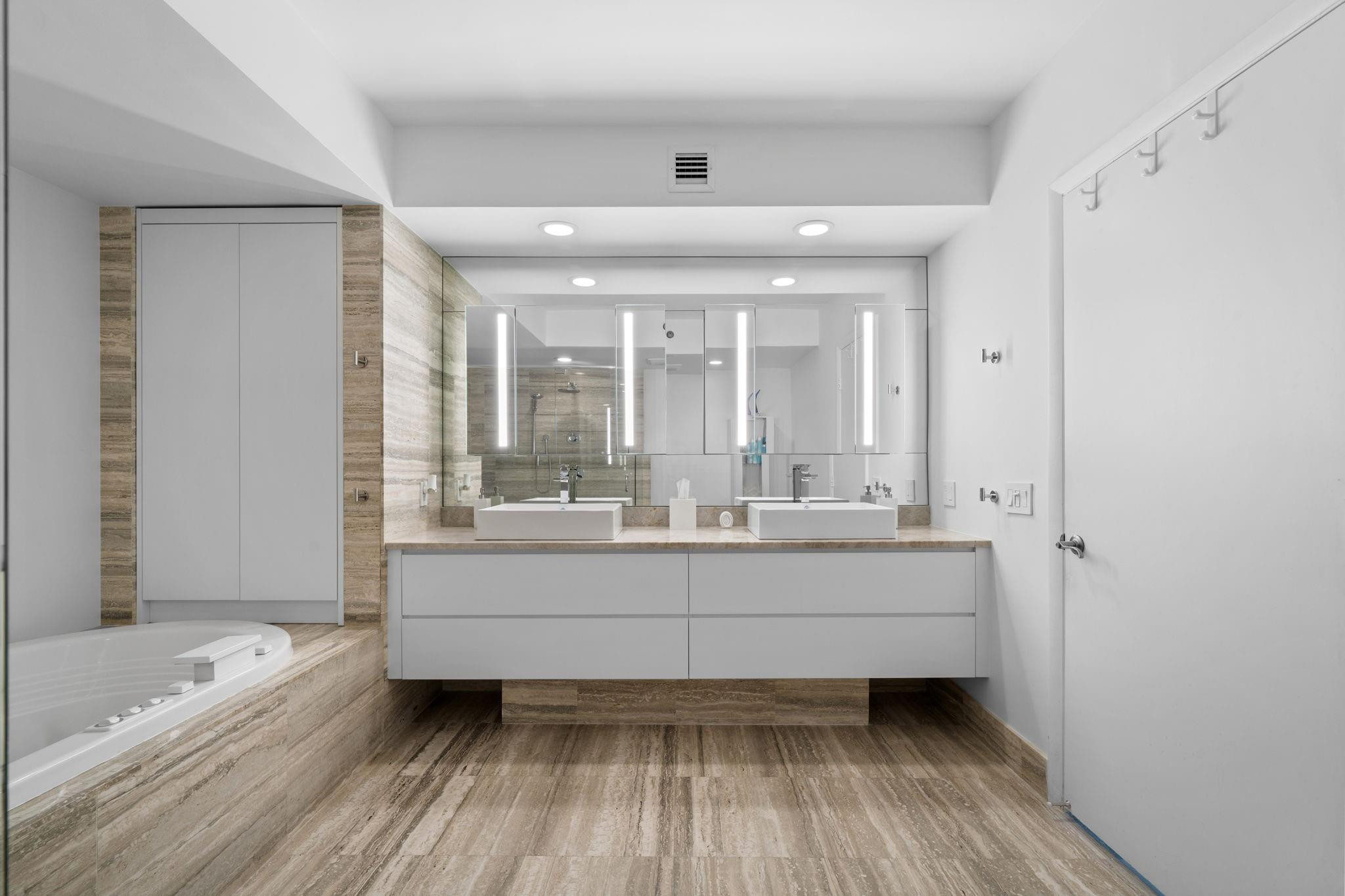 101 S Fort Lauderdale Bch #705 Fort Lauderdale, FL 33316