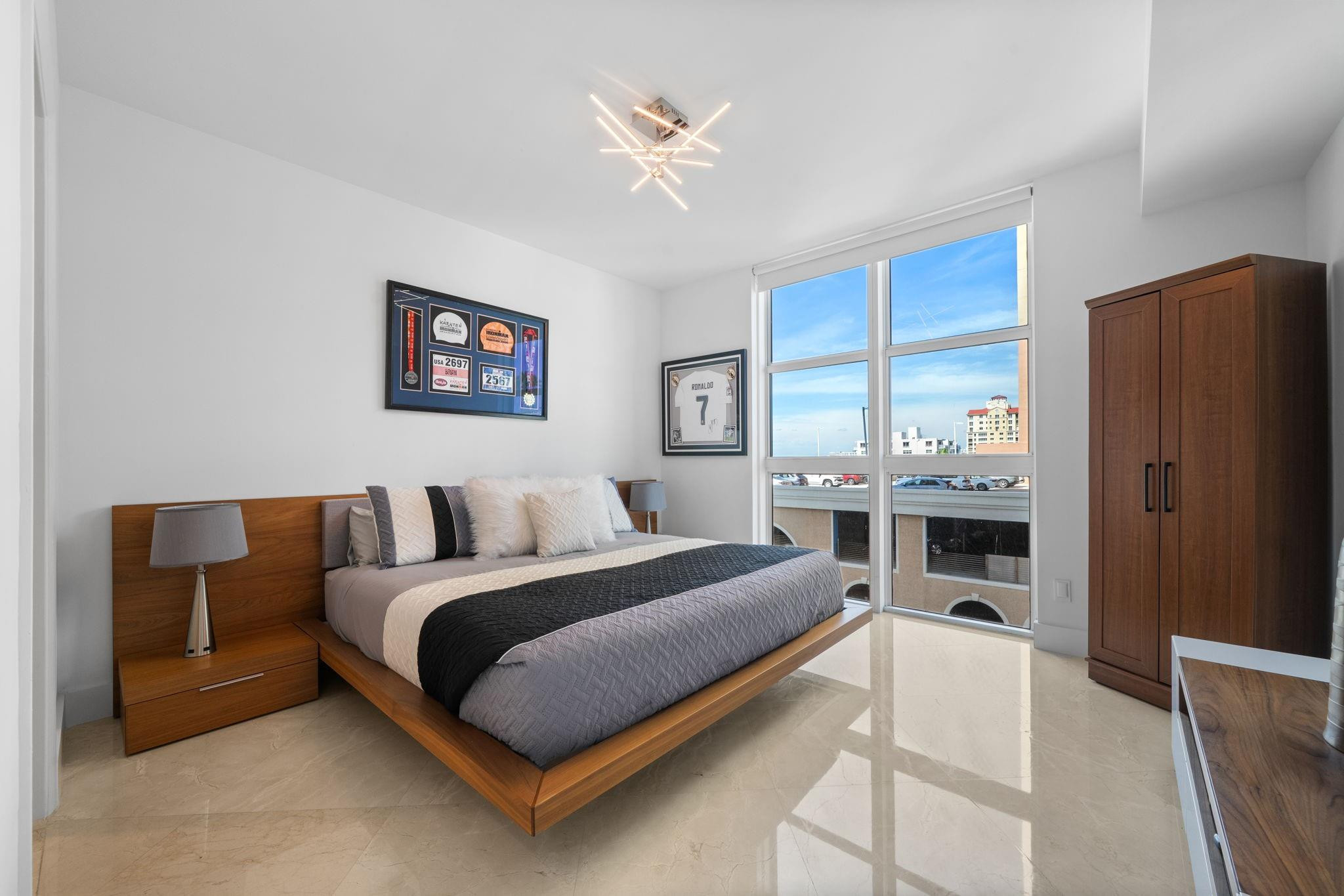 101 S Fort Lauderdale Bch #705 Fort Lauderdale, FL 33316