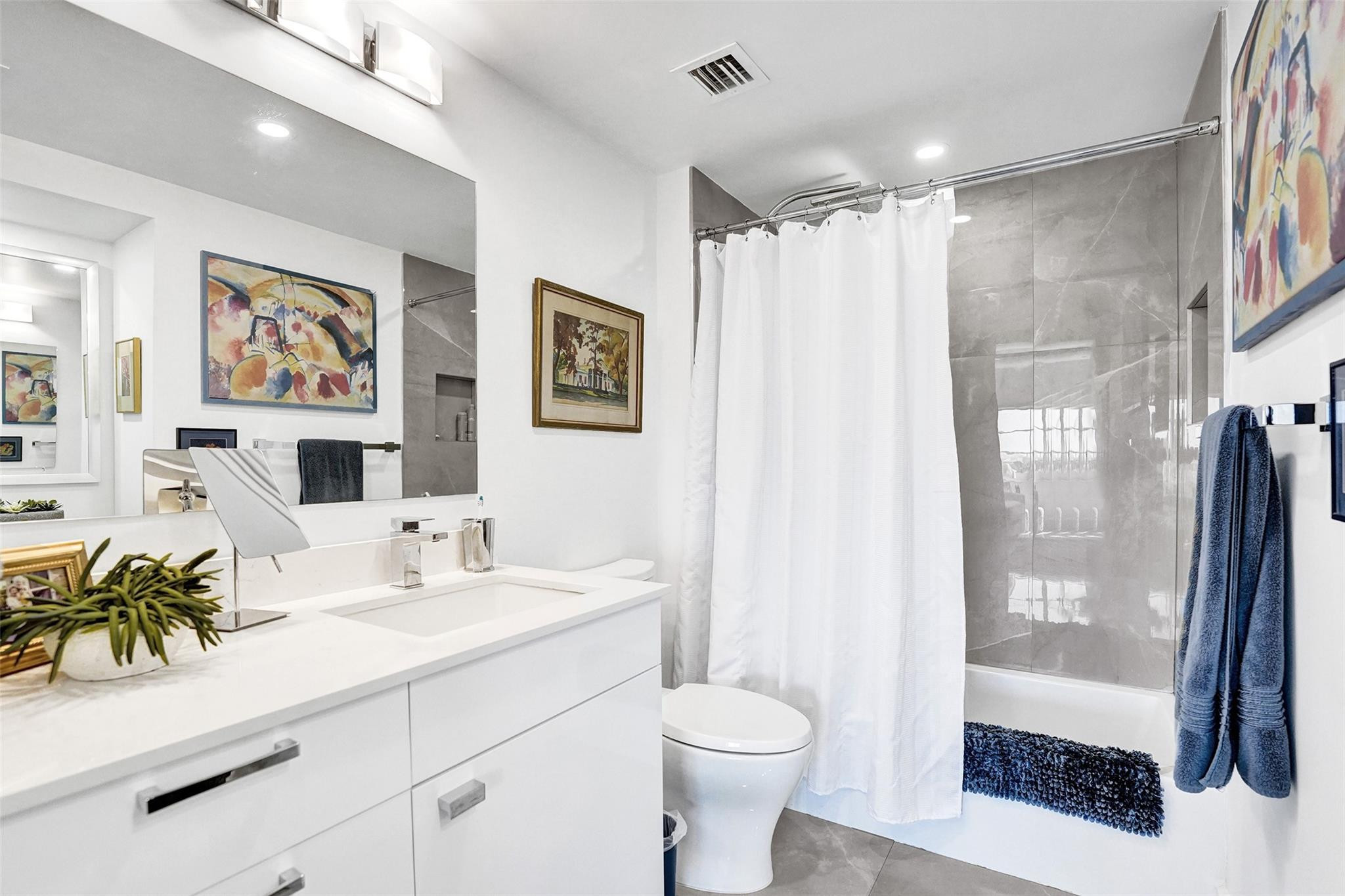 2500 E Las Olas #1509 Fort Lauderdale, FL 33301