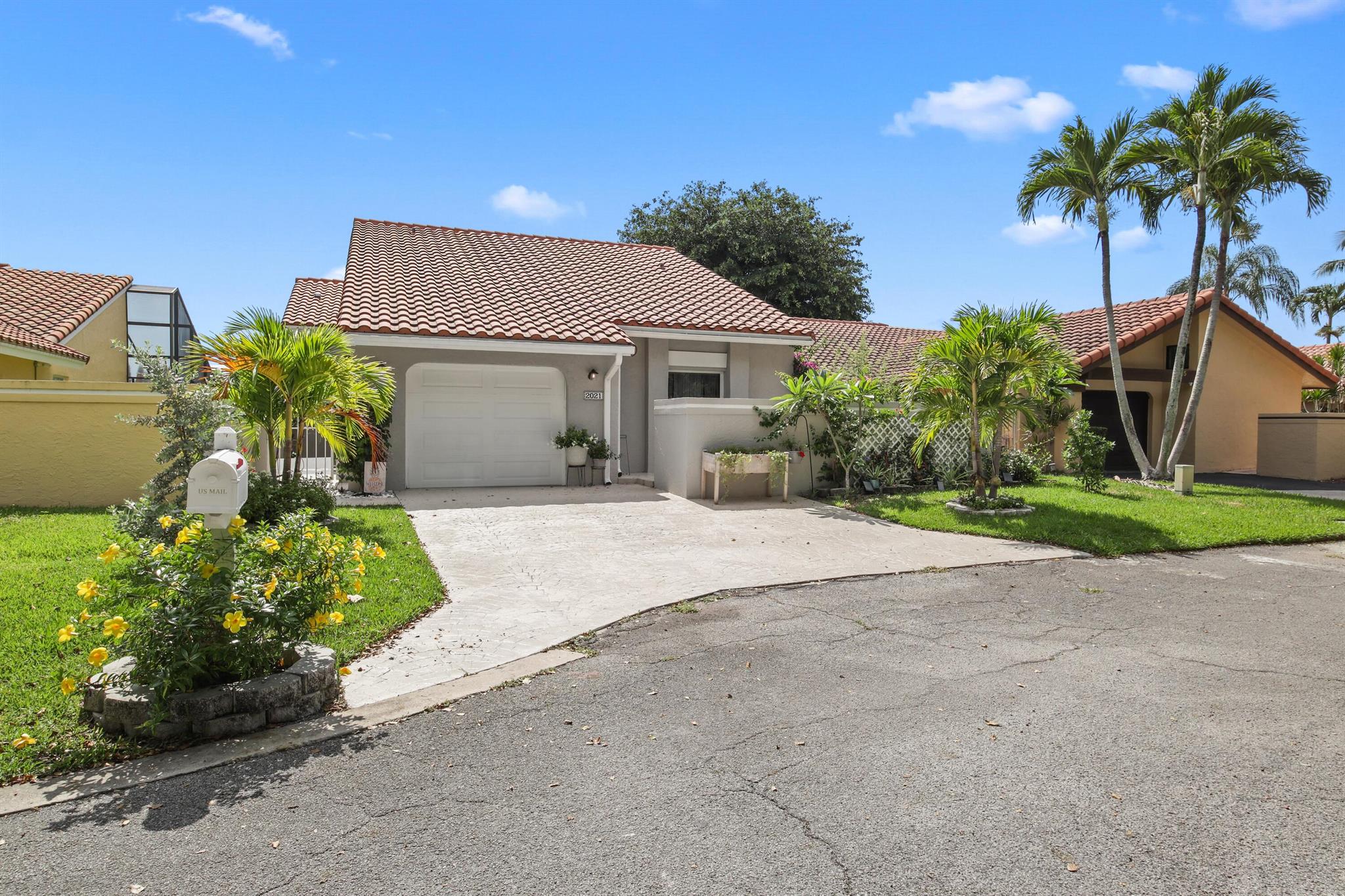 2021 NW 15th Pl