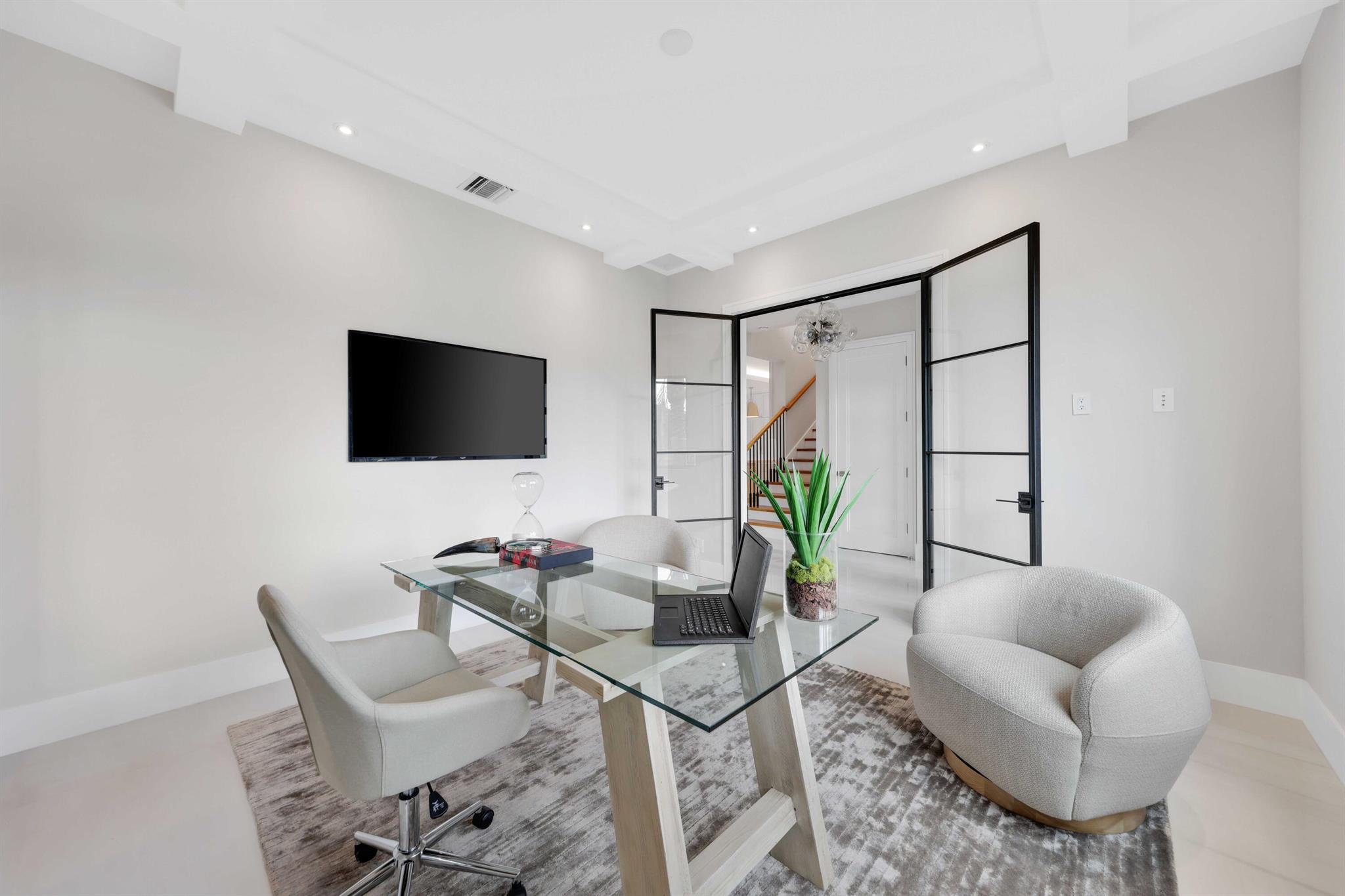 151 Eden Rdg Ln Boynton Beach, FL 33435