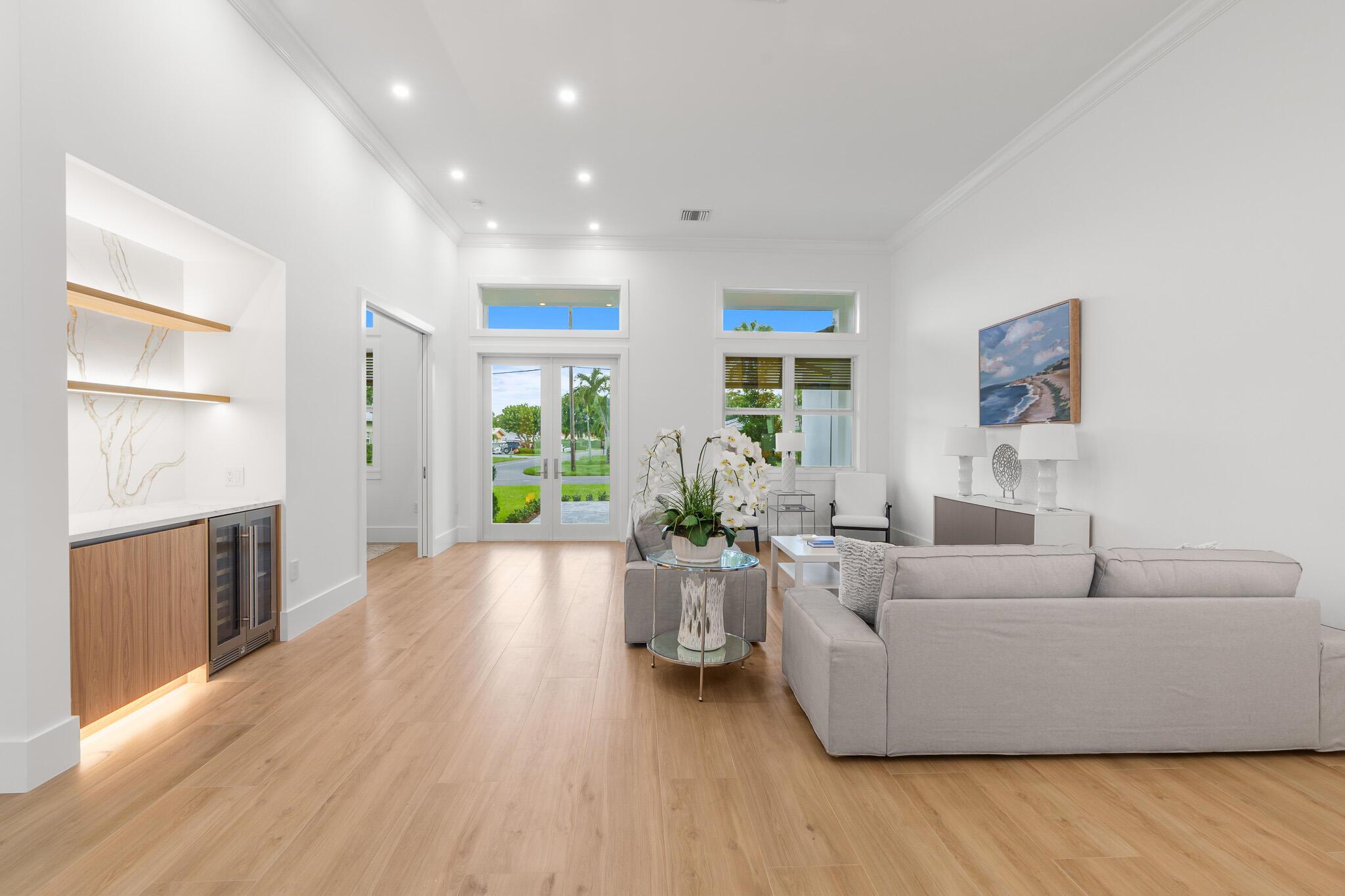 803 Sunset Rd Boynton Beach, FL 33435