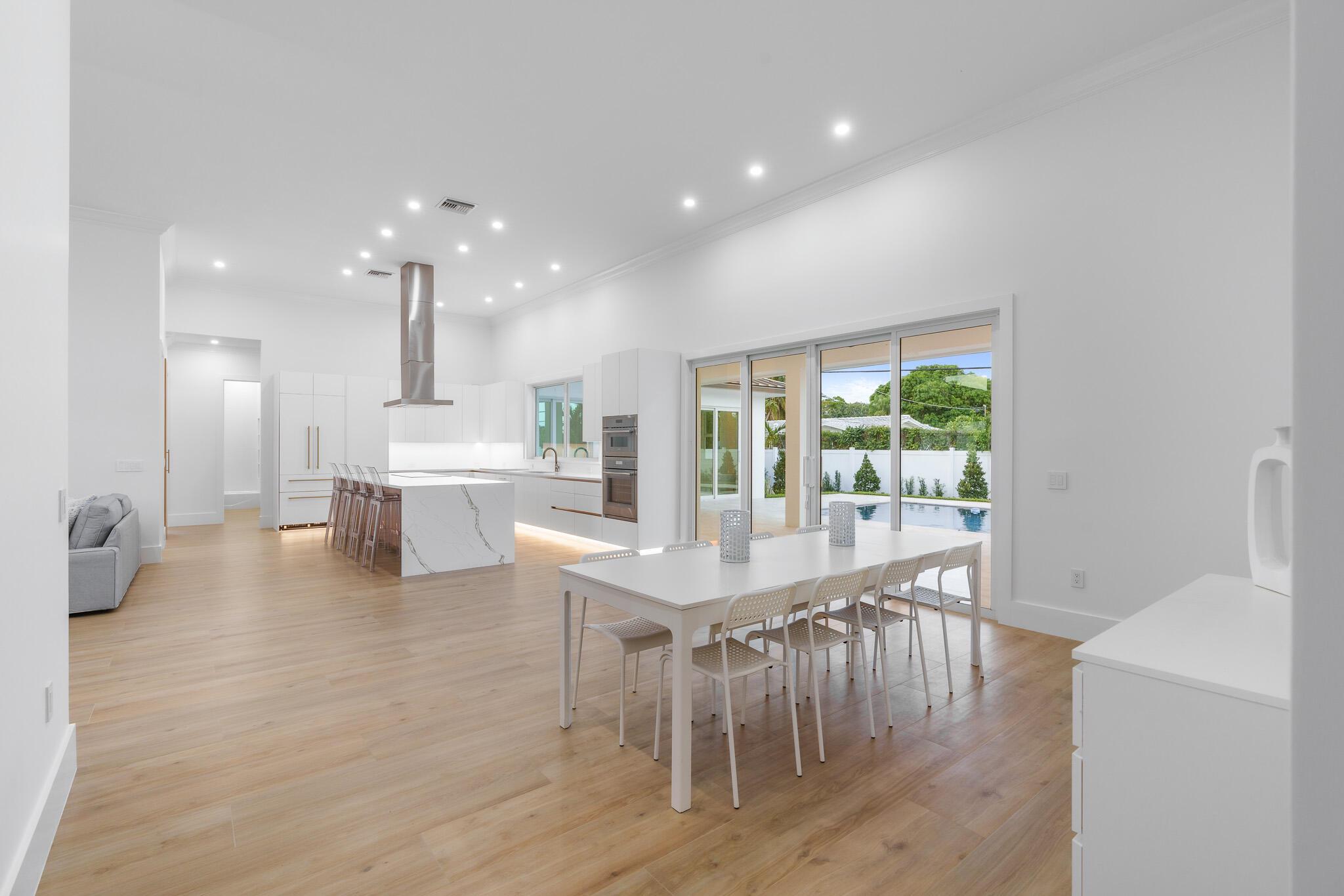 803 Sunset Rd Boynton Beach, FL 33435