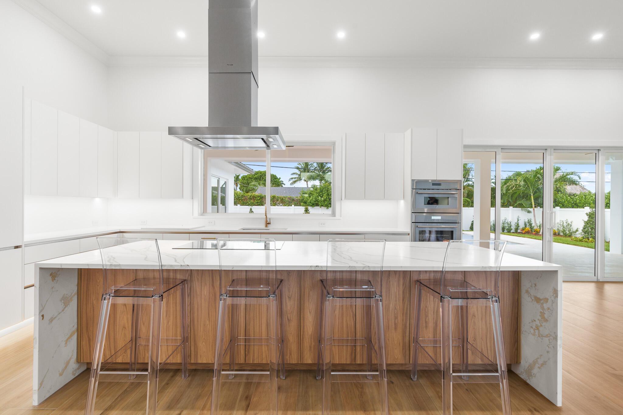 803 Sunset Rd Boynton Beach, FL 33435