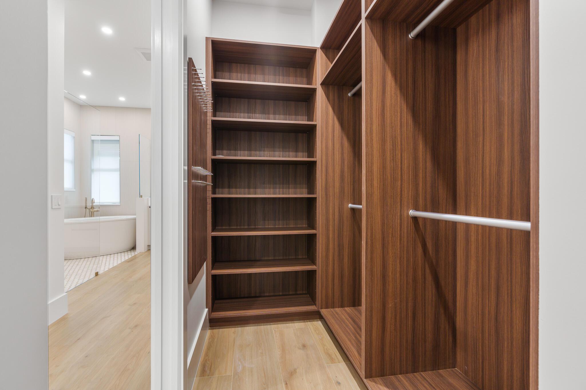 803 Sunset Rd Boynton Beach, FL 33435