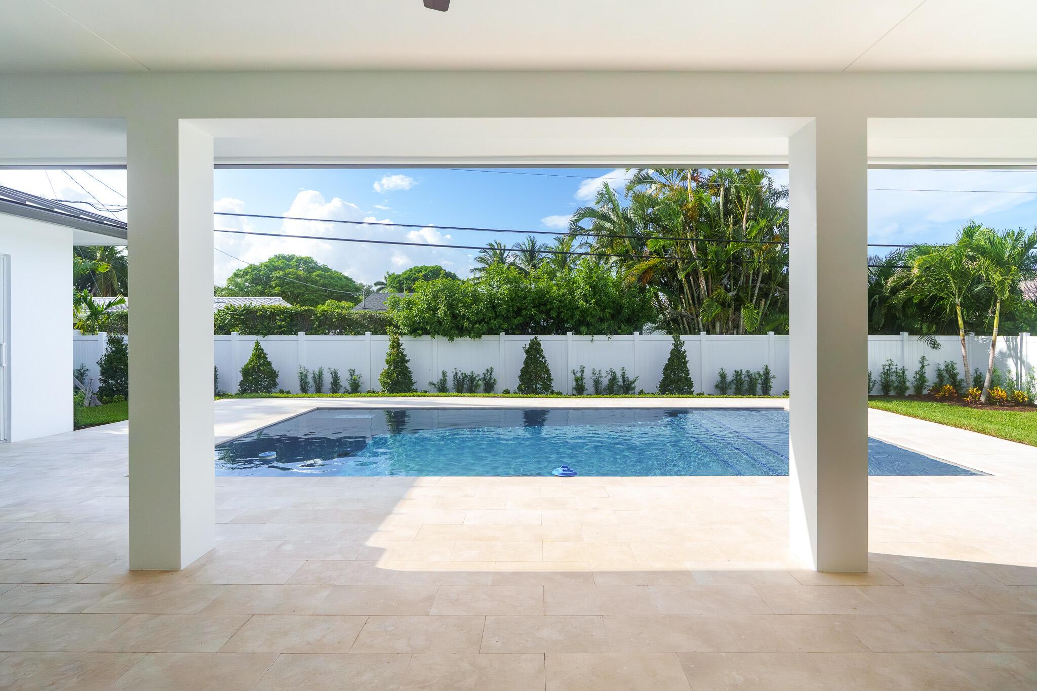 803 Sunset Rd Boynton Beach, FL 33435