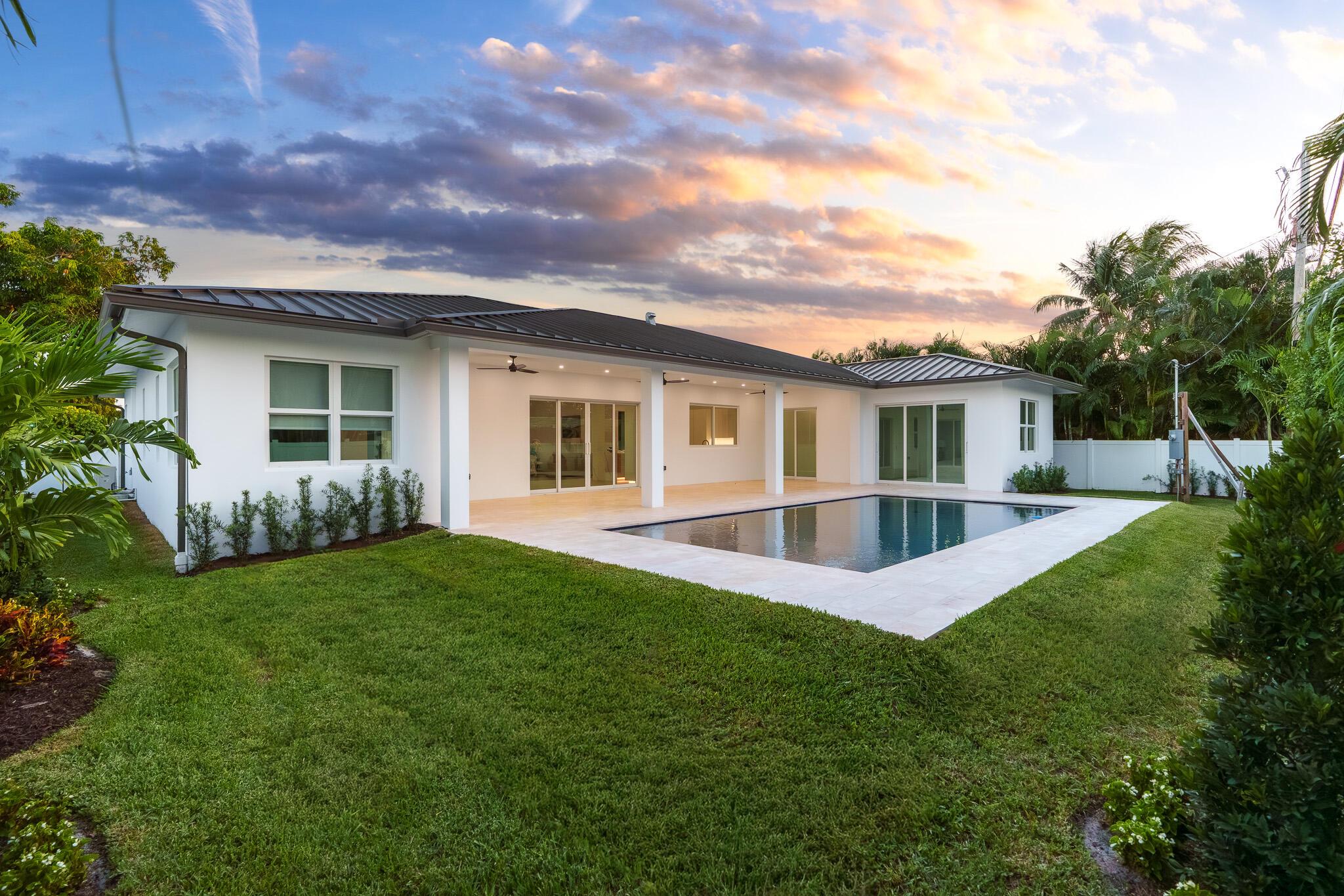 803 Sunset Rd Boynton Beach, FL 33435