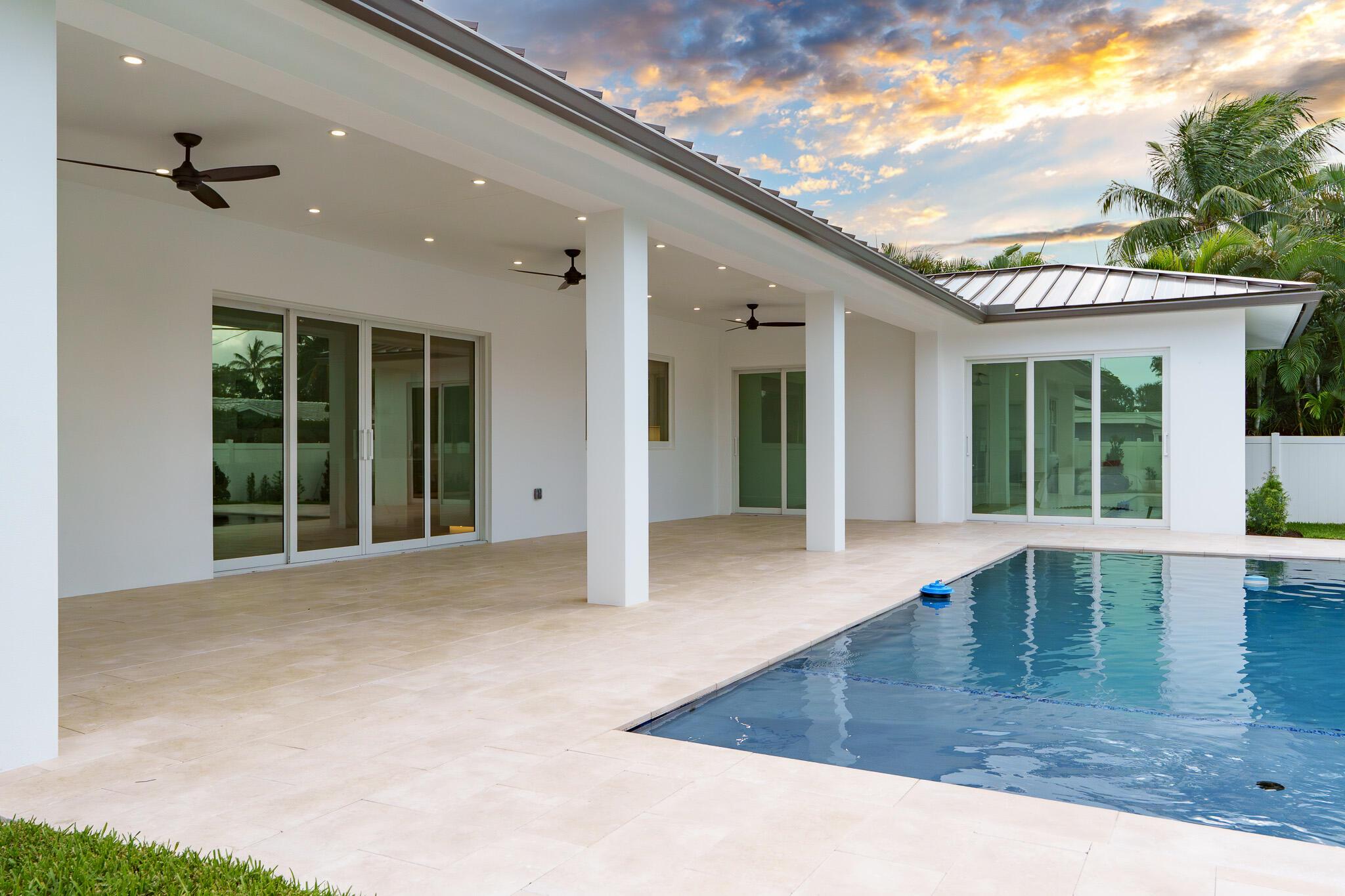 803 Sunset Rd Boynton Beach, FL 33435