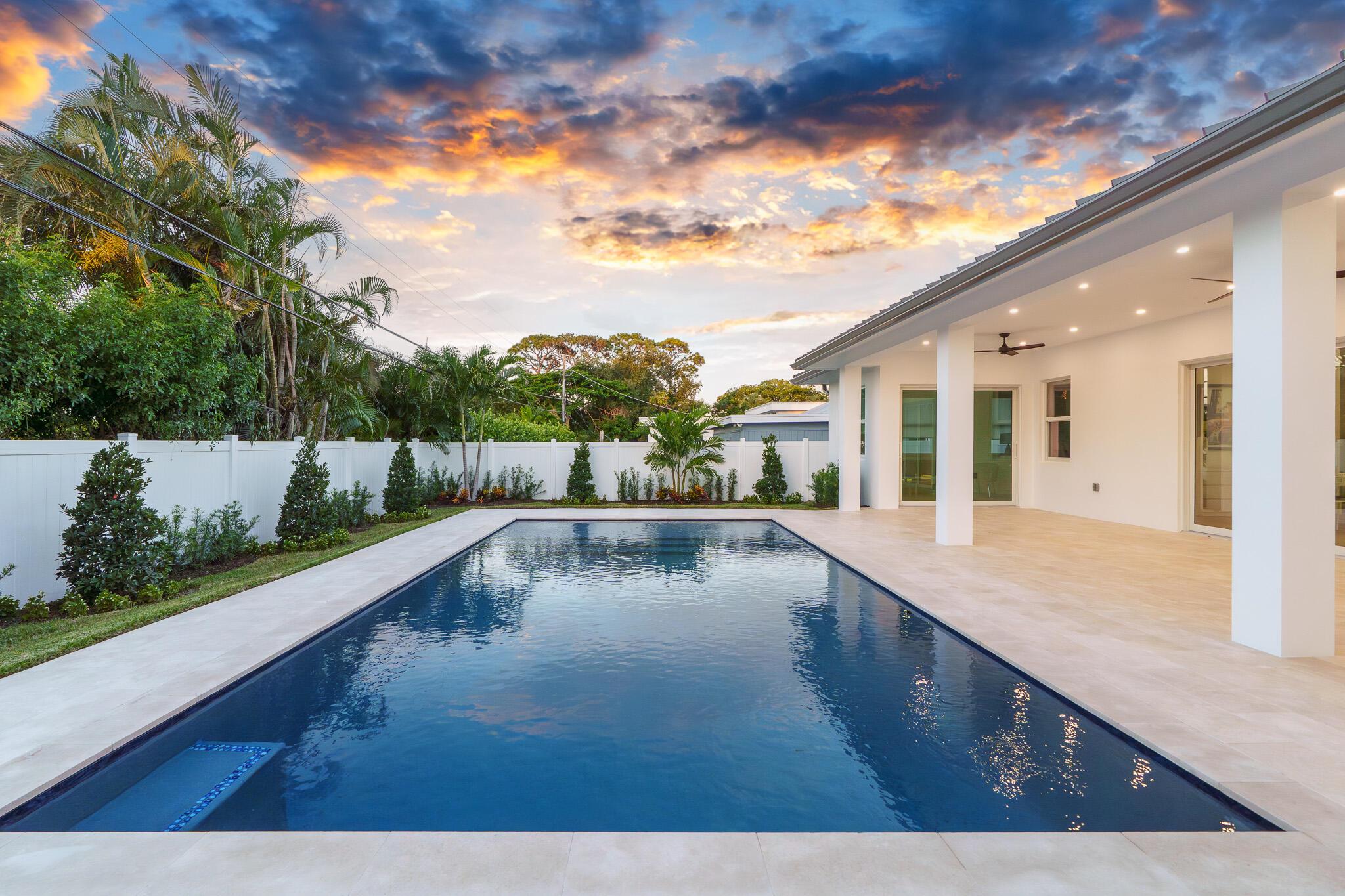 803 Sunset Rd Boynton Beach, FL 33435