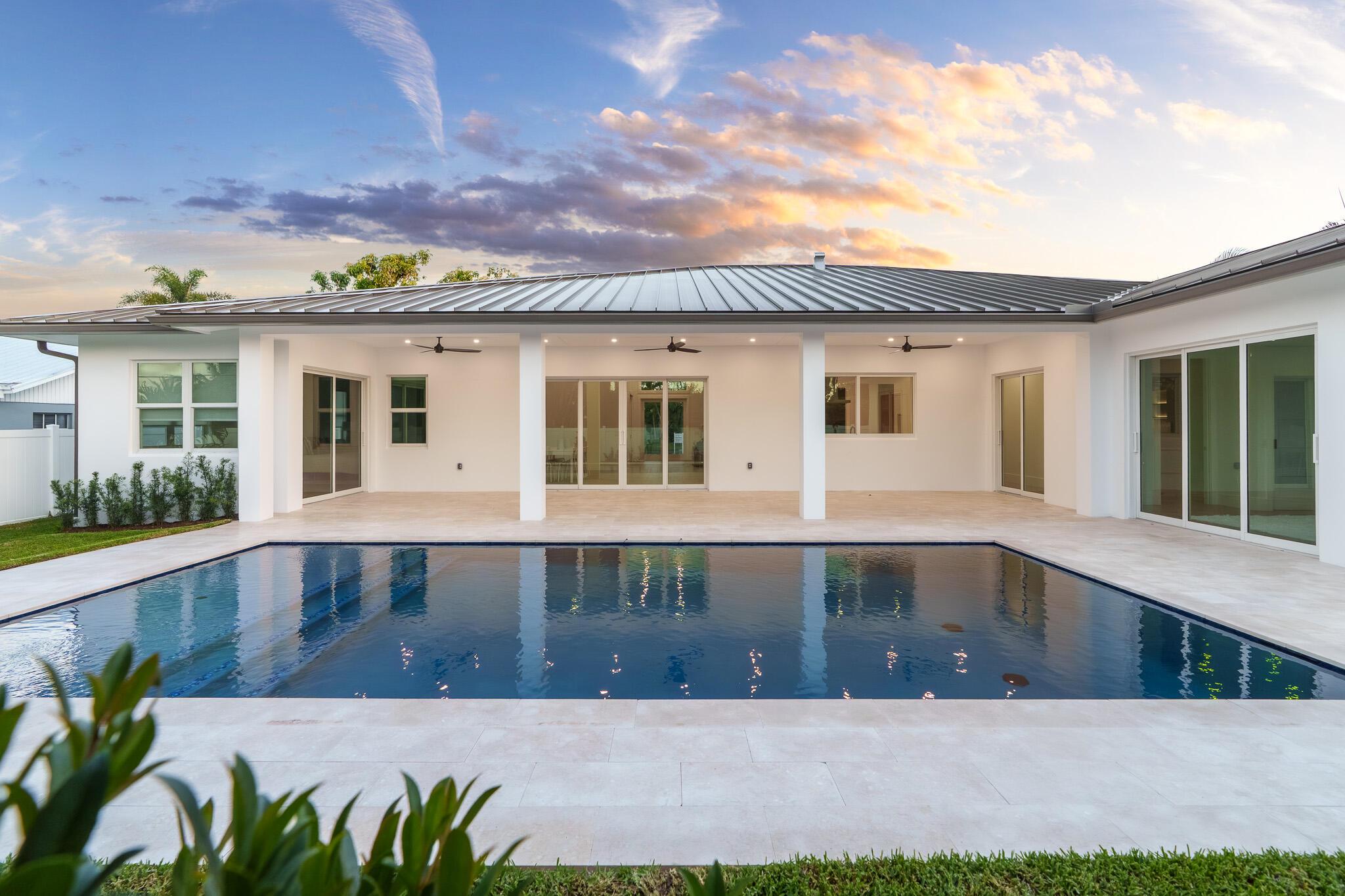 803 Sunset Rd Boynton Beach, FL 33435