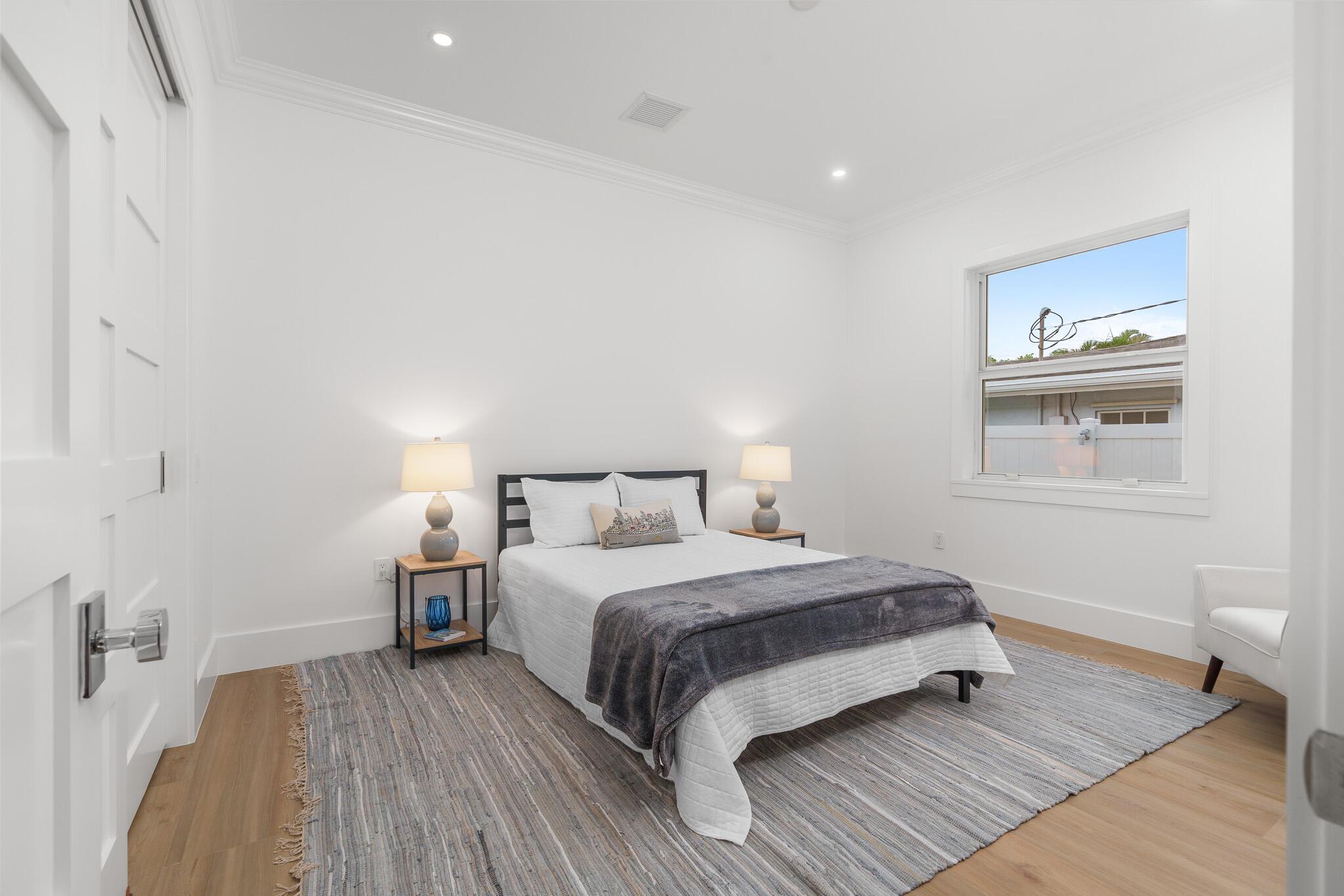 803 Sunset Rd Boynton Beach, FL 33435