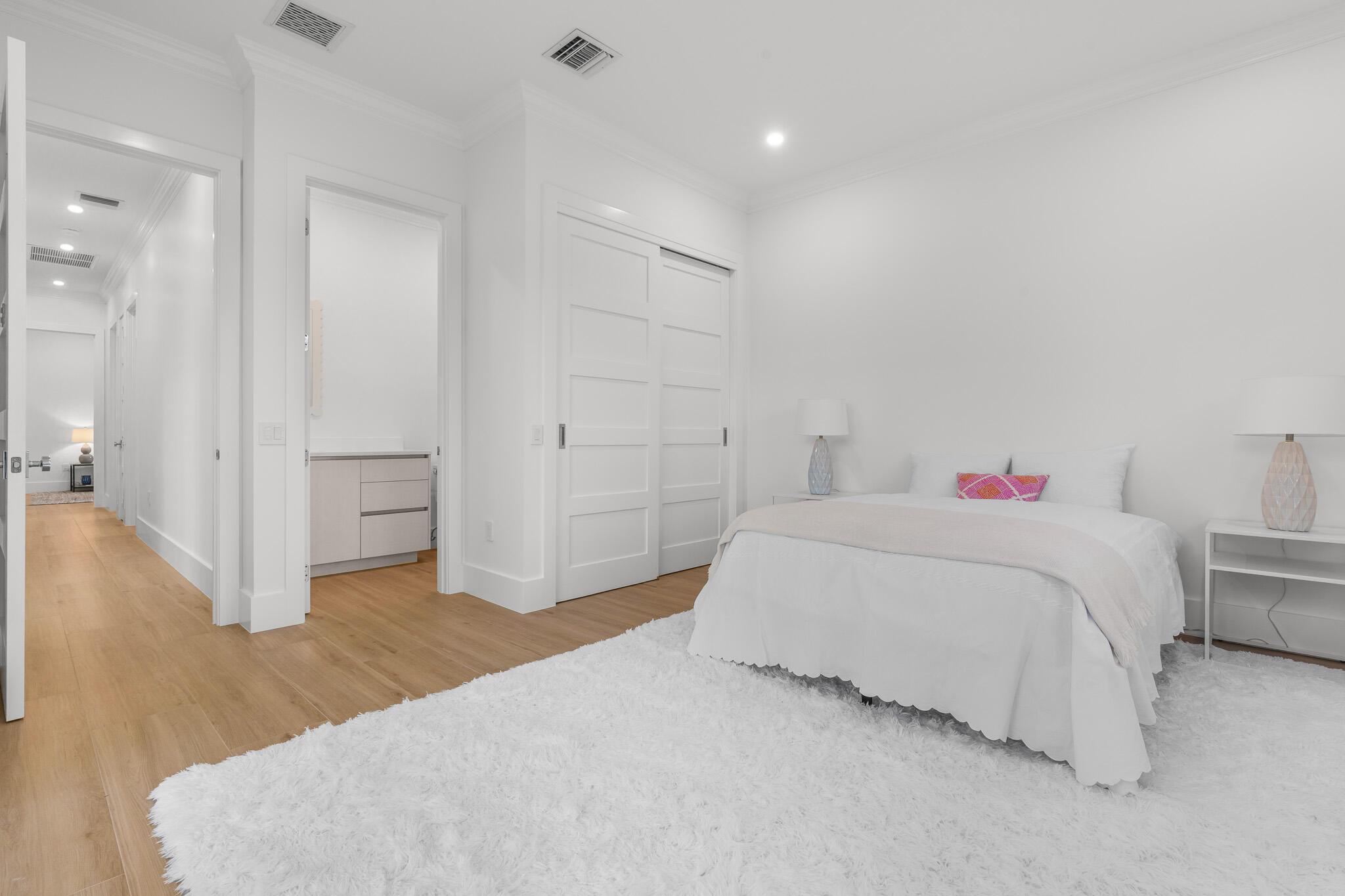 803 Sunset Rd Boynton Beach, FL 33435