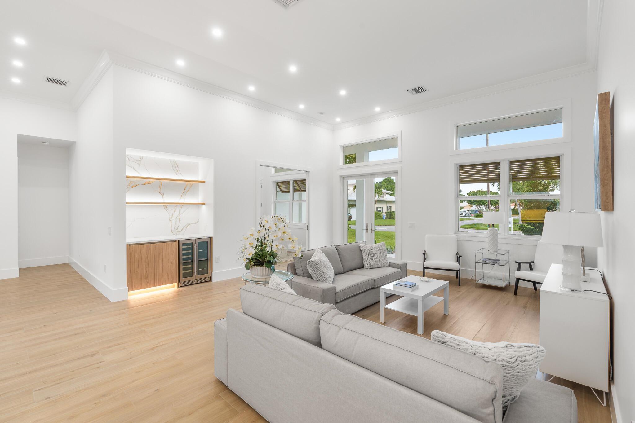 803 Sunset Rd Boynton Beach, FL 33435