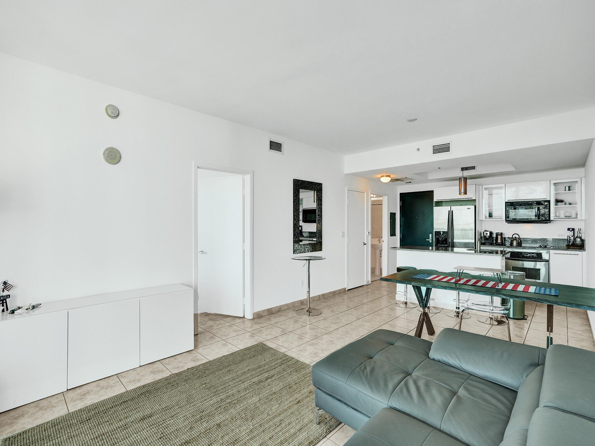 image Marinablue Condo11
