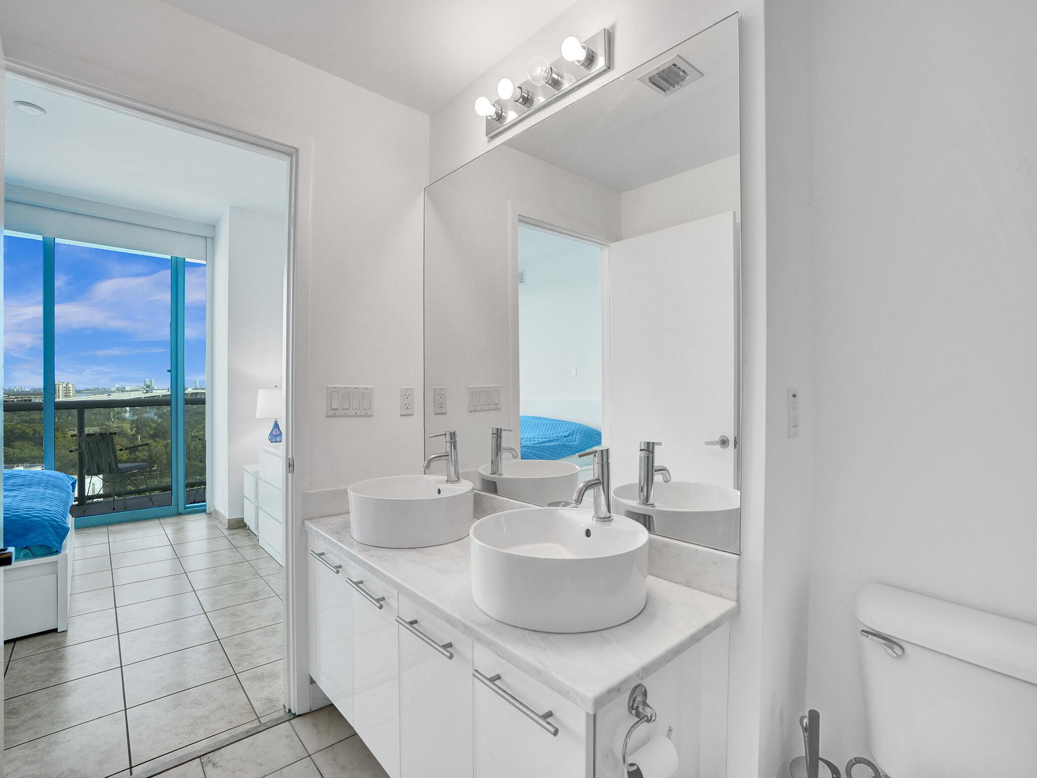 image Marinablue Condo18
