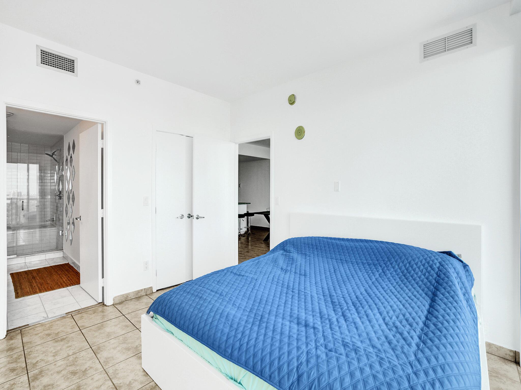image Marinablue Condo35