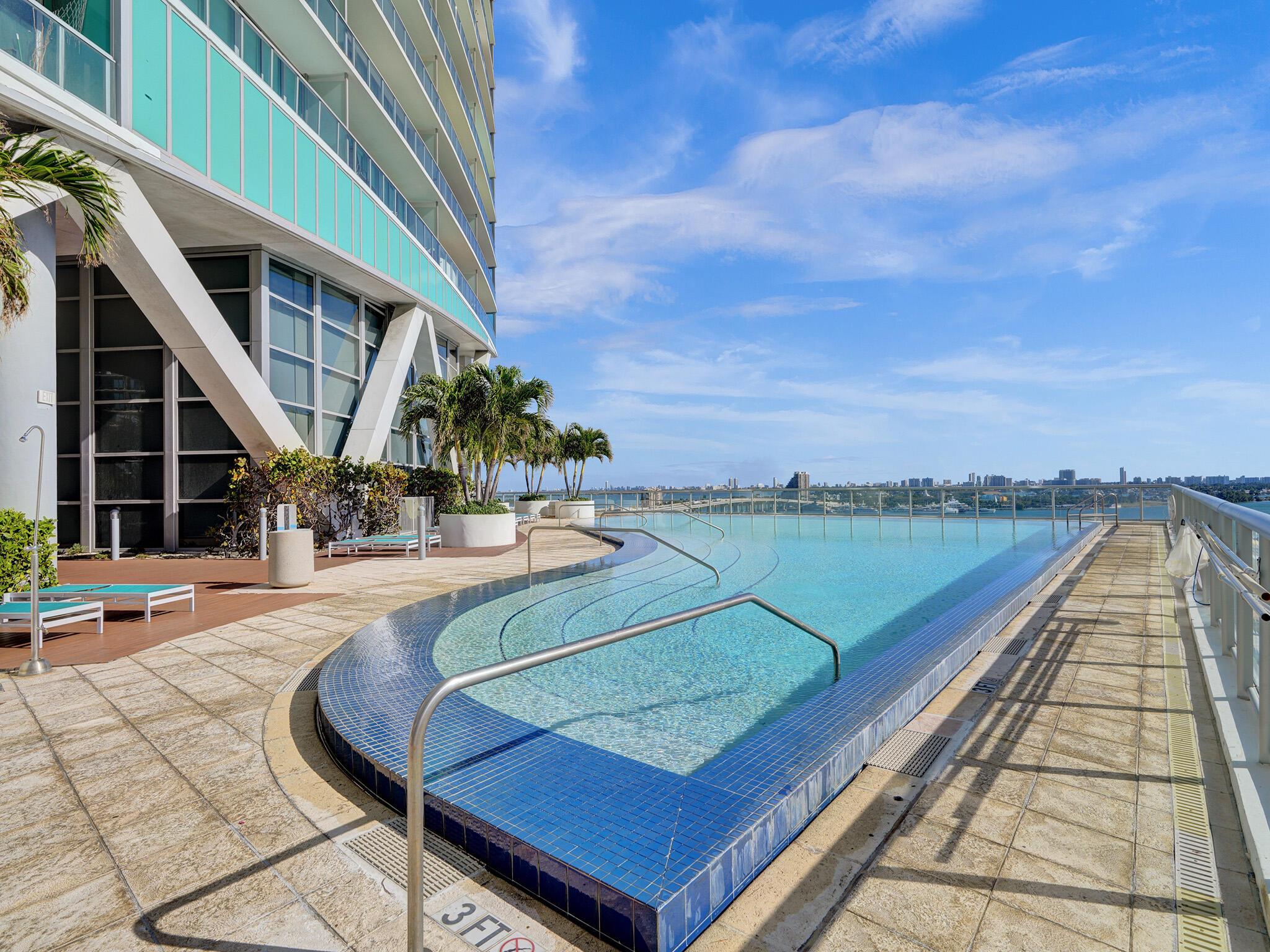 image Marinablue Condo40