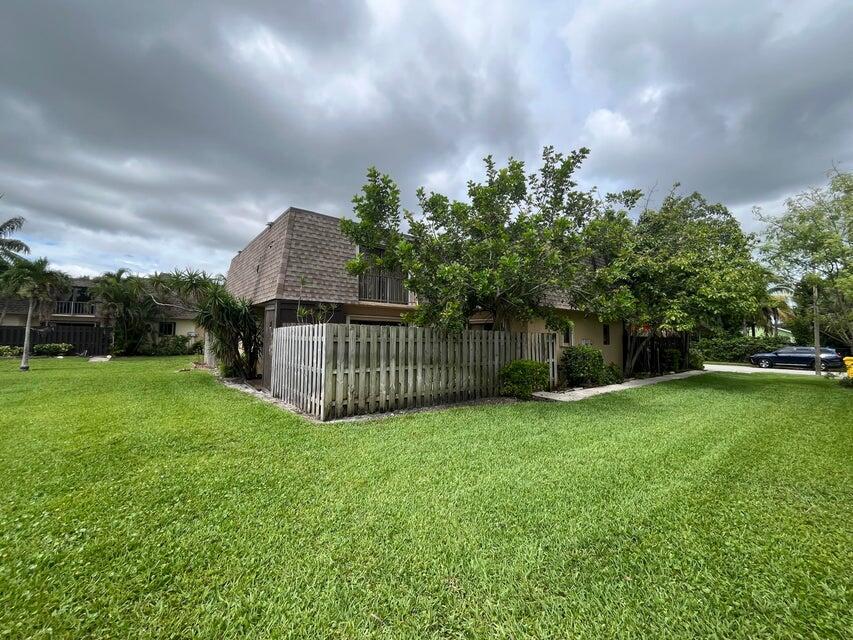 4803 Waterview Cir
