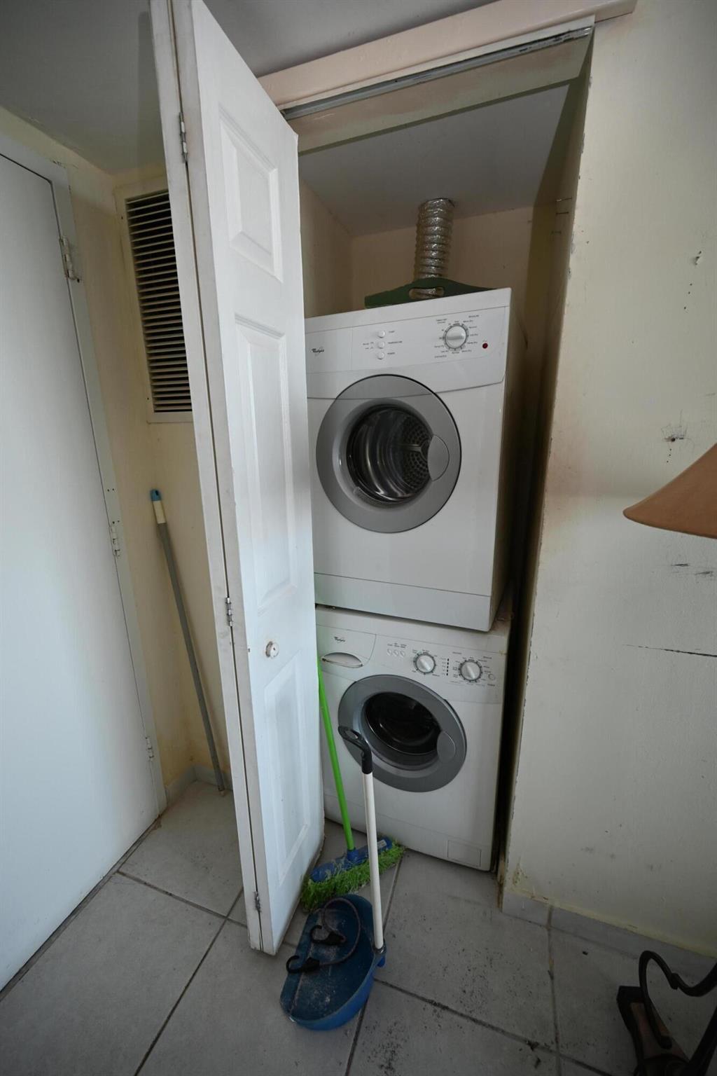 7135 Collins Ave #1603,Miami Beach, FL 33141