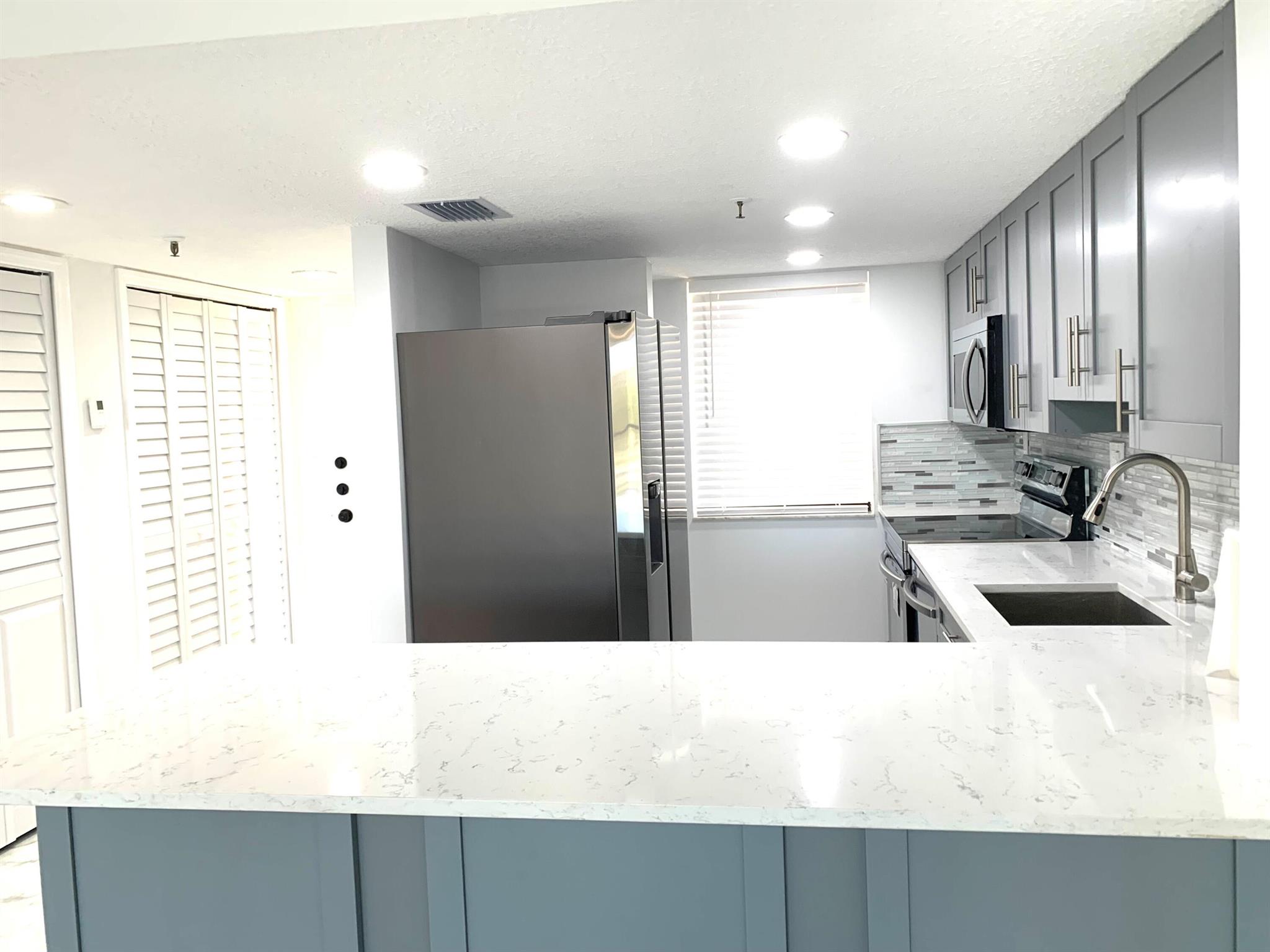 2788 Tennis Clb Dr #401,West Palm Beach, FL 33417