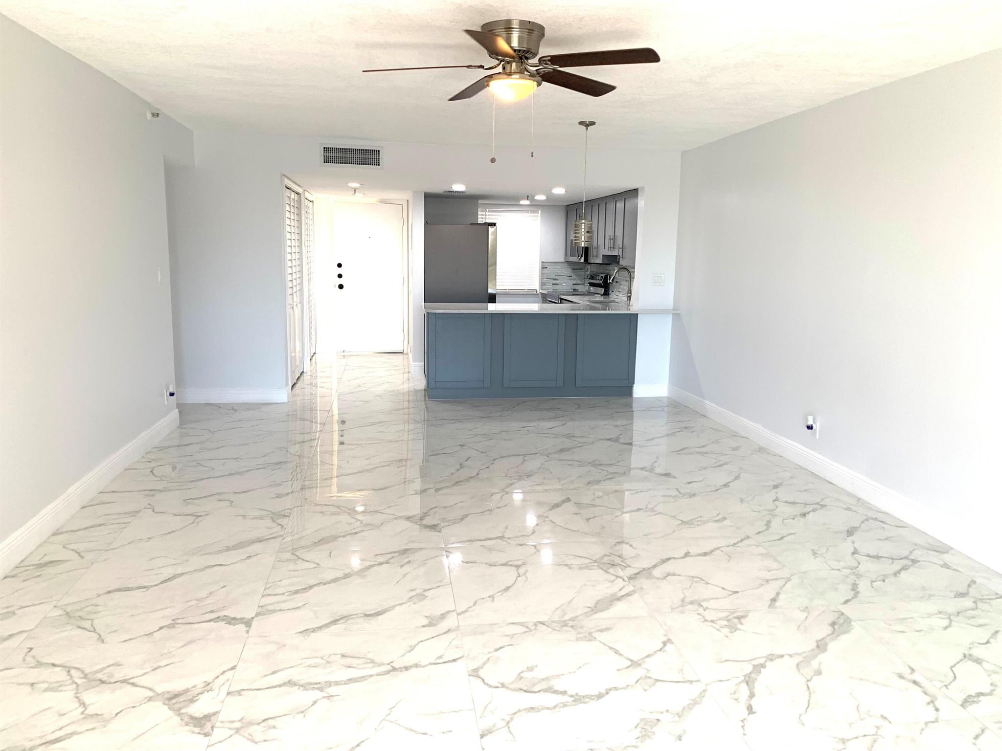 2788 Tennis Clb Dr #401,West Palm Beach, FL 33417