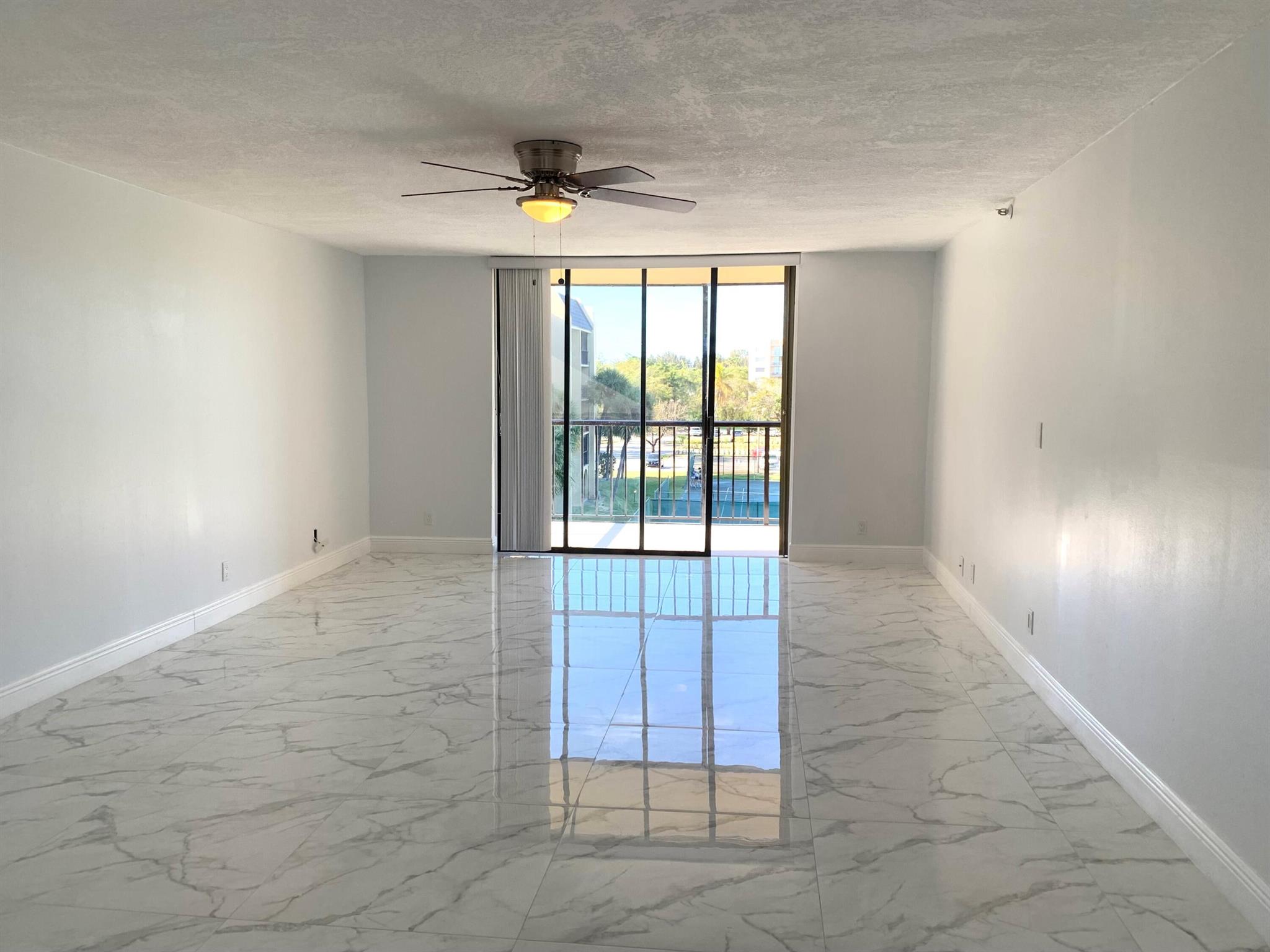 2788 Tennis Clb Dr #401,West Palm Beach, FL 33417