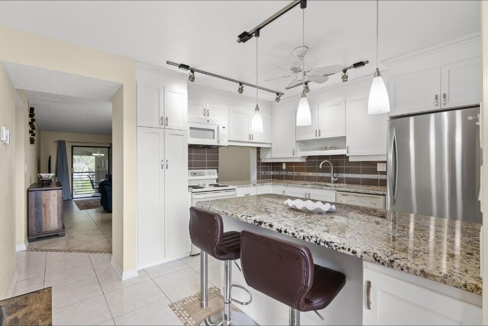 6095 N Sabal Palm Blvd #210