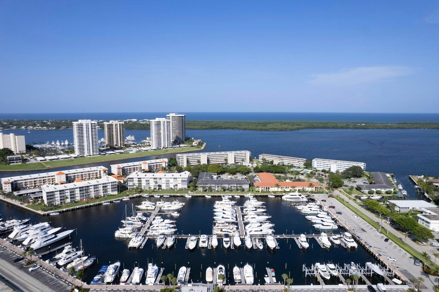 21 Yacht Clb Dr #102