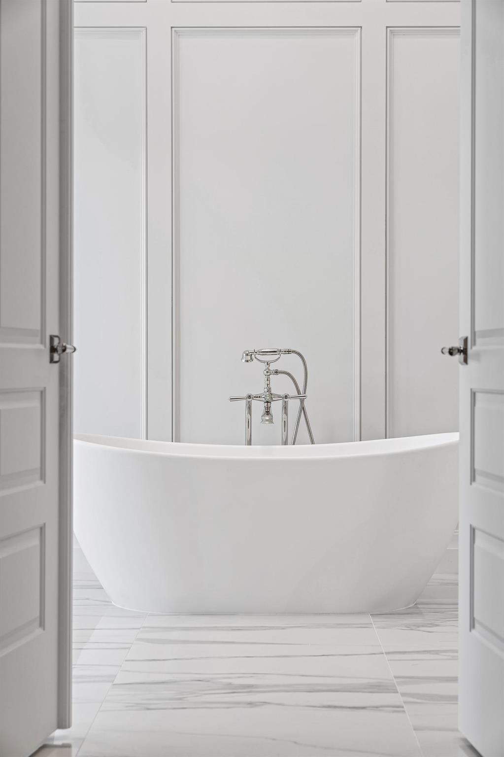 2917 Bluewater Cv Gulfstream, FL 33483