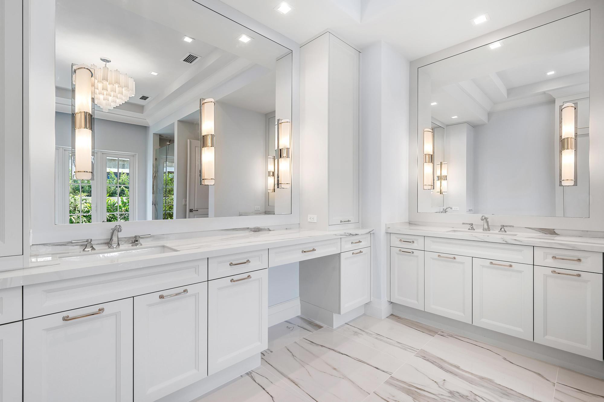 2917 Bluewater Cv Gulfstream, FL 33483