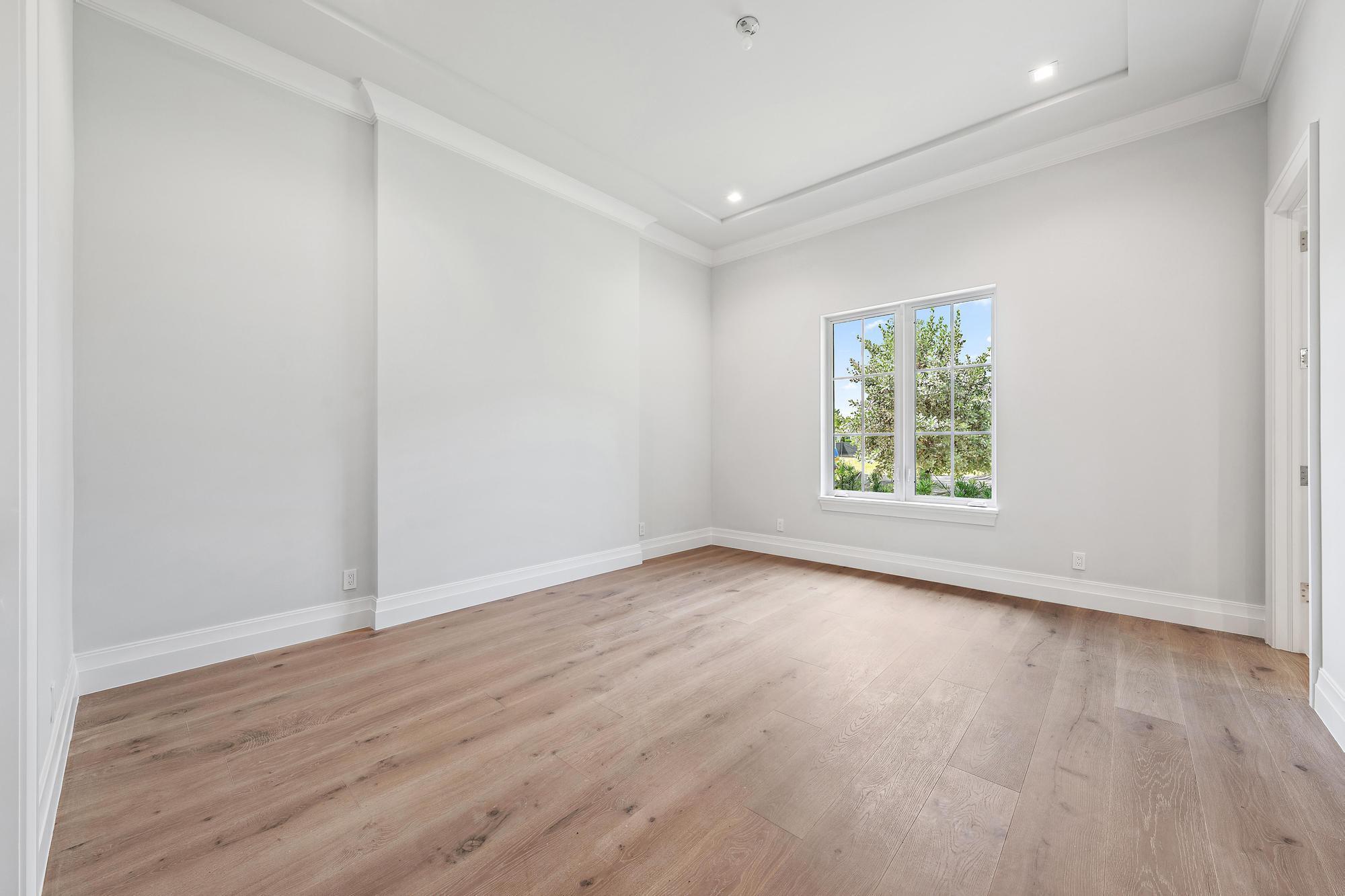 2917 Bluewater Cv Gulfstream, FL 33483