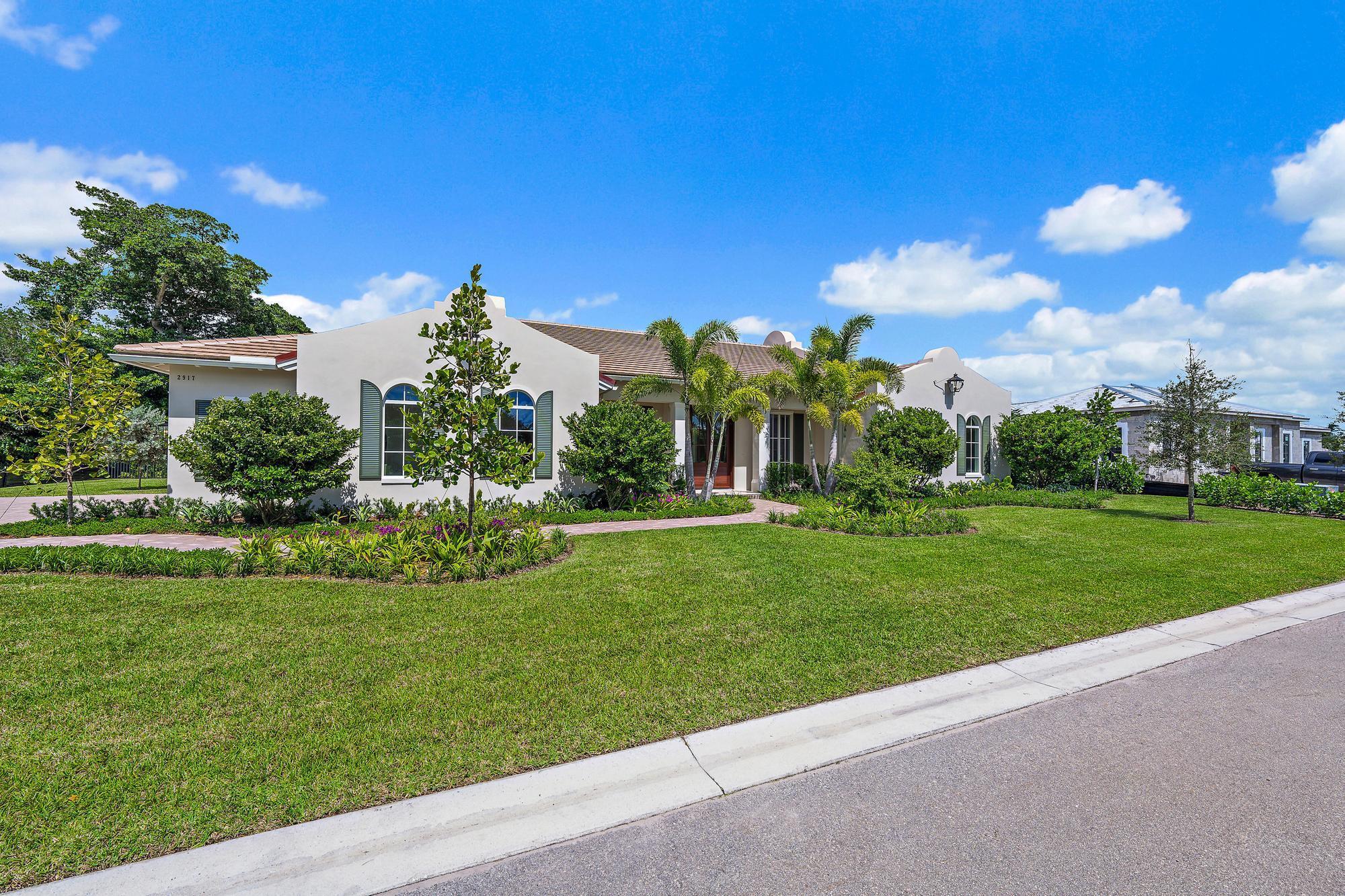 2917 Bluewater Cv Gulfstream, FL 33483