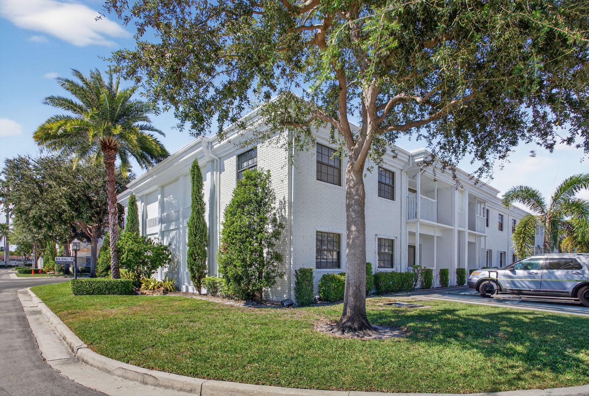 130 Cypress Clb Dr #324