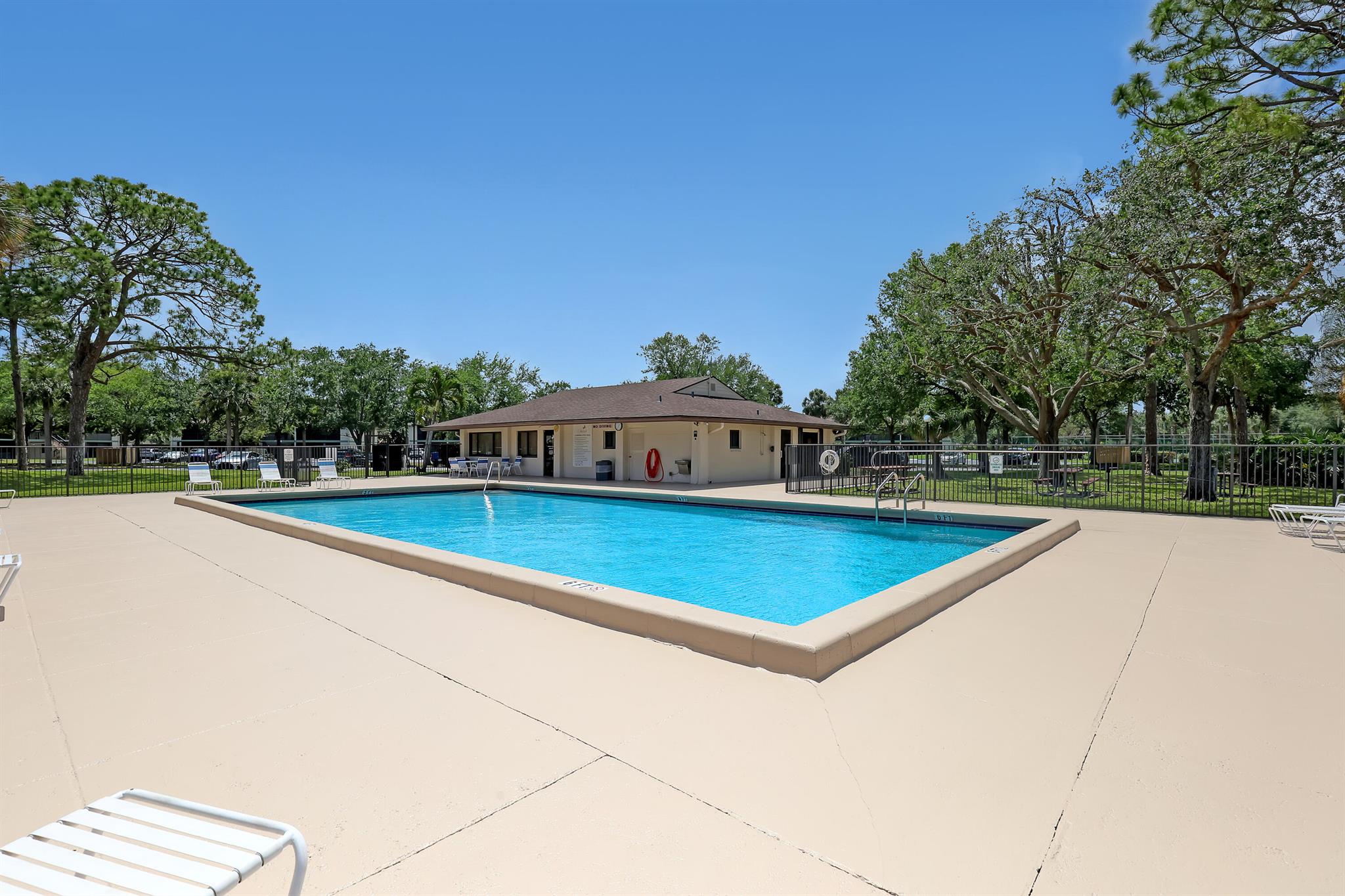 6257 Chasewood Dr #B Jupiter, FL 33458