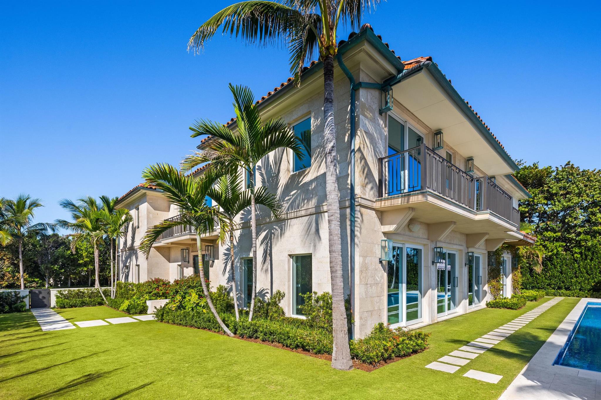 870 S Ocean Blvd Palm Beach, FL 33480