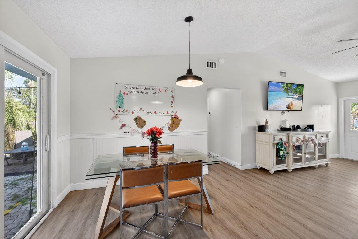 6103 Ebert Jupiter, FL 33458